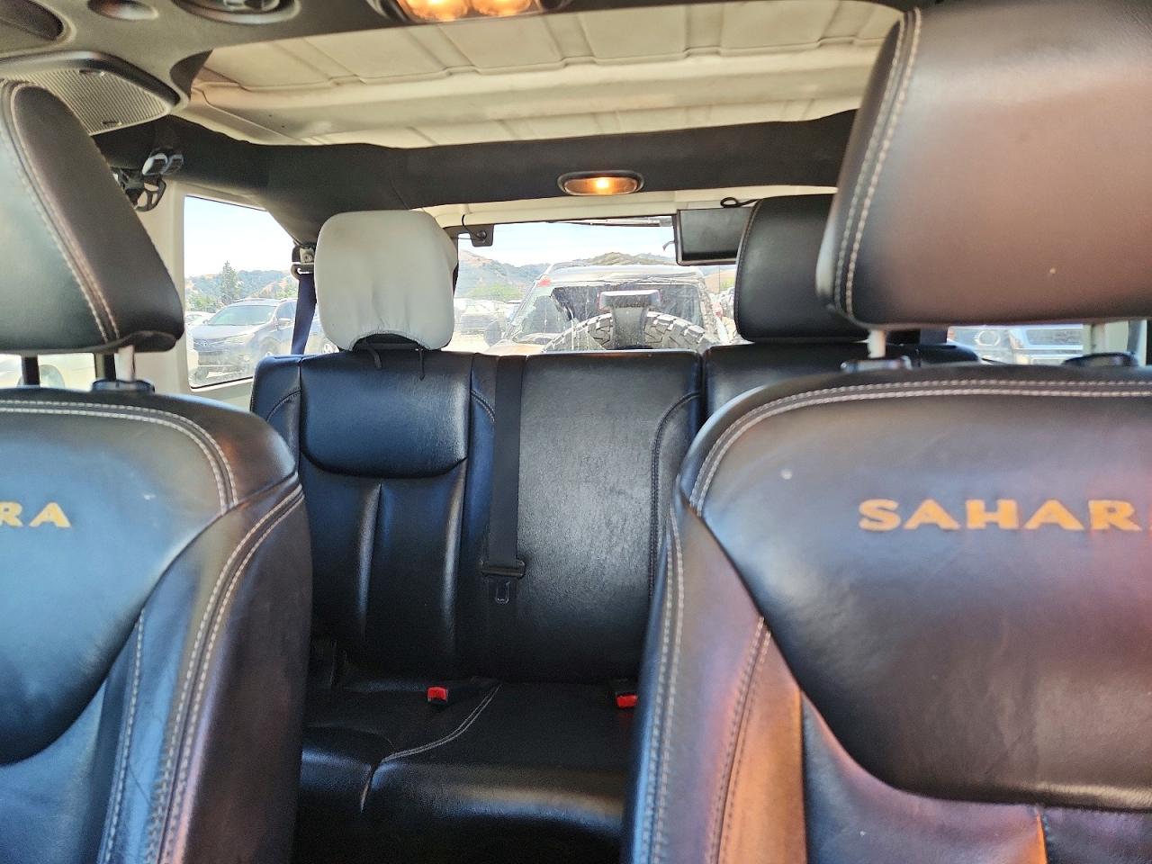 2015 Jeep Wrangler Unlimited Sahara Silver vin: 1C4BJWEG3FL578616