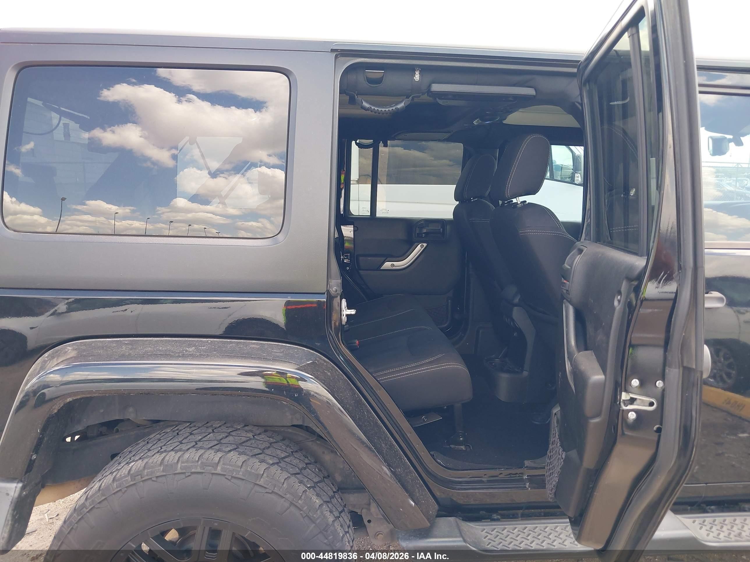 2015 Jeep Wrangler Unlimited Sahara Black vin: 1C4BJWEG3FL592452