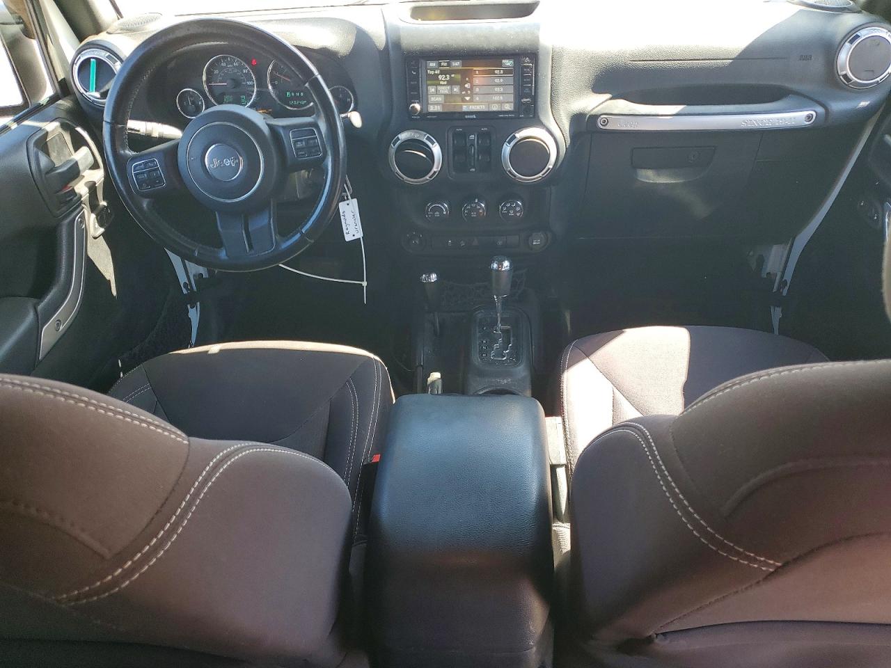 2015 Jeep Wrangler Unlimited Sahara Белый vin: 1C4BJWEG3FL646770
