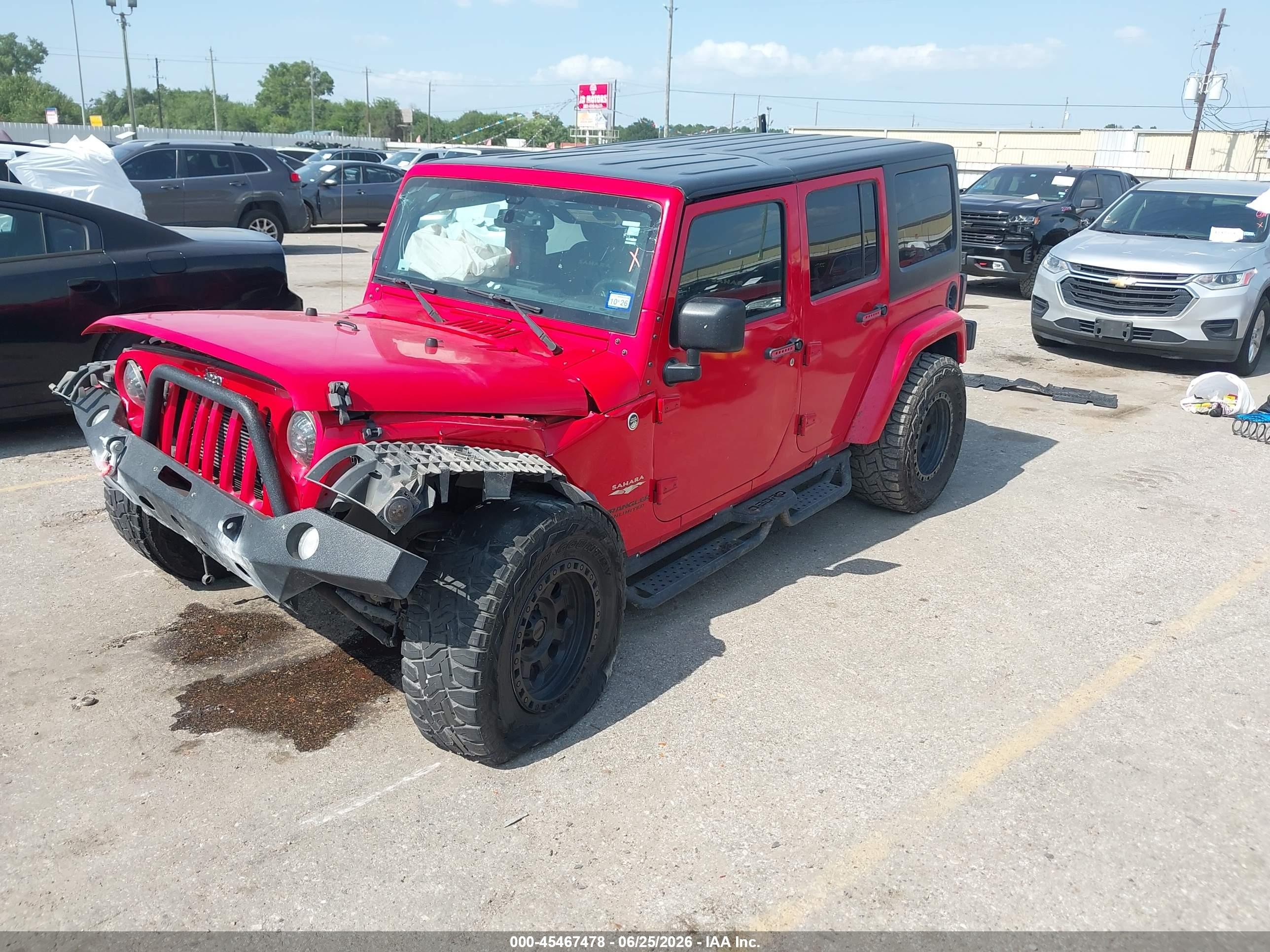 2015 Jeep Wrangler Unlimited Sahara Red vin: 1C4BJWEG3FL768111