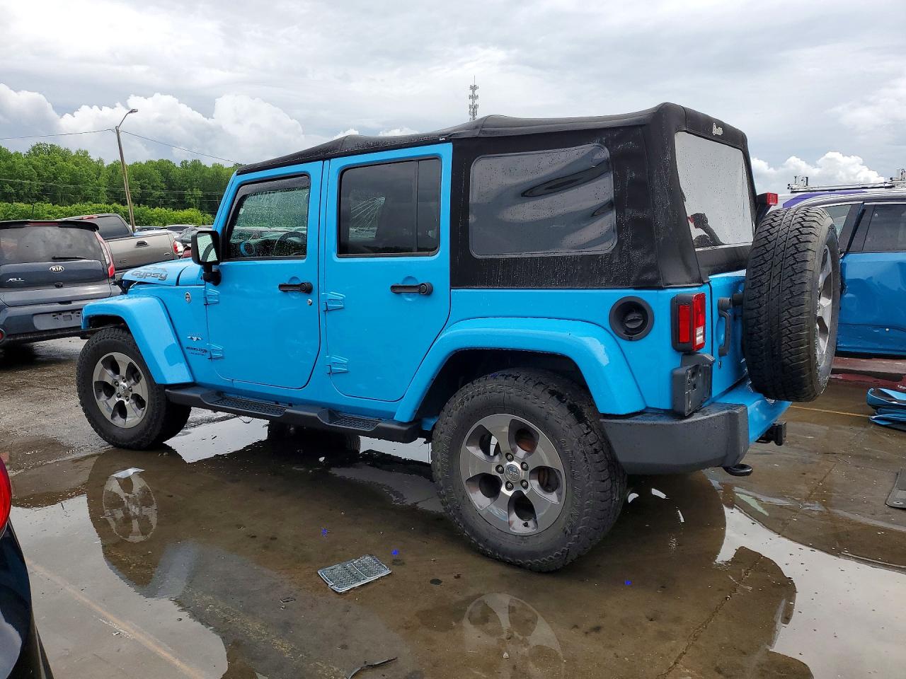 2018 Jeep Wrangler Unlimited Sahara Blue vin: 1C4BJWEG3JL918839