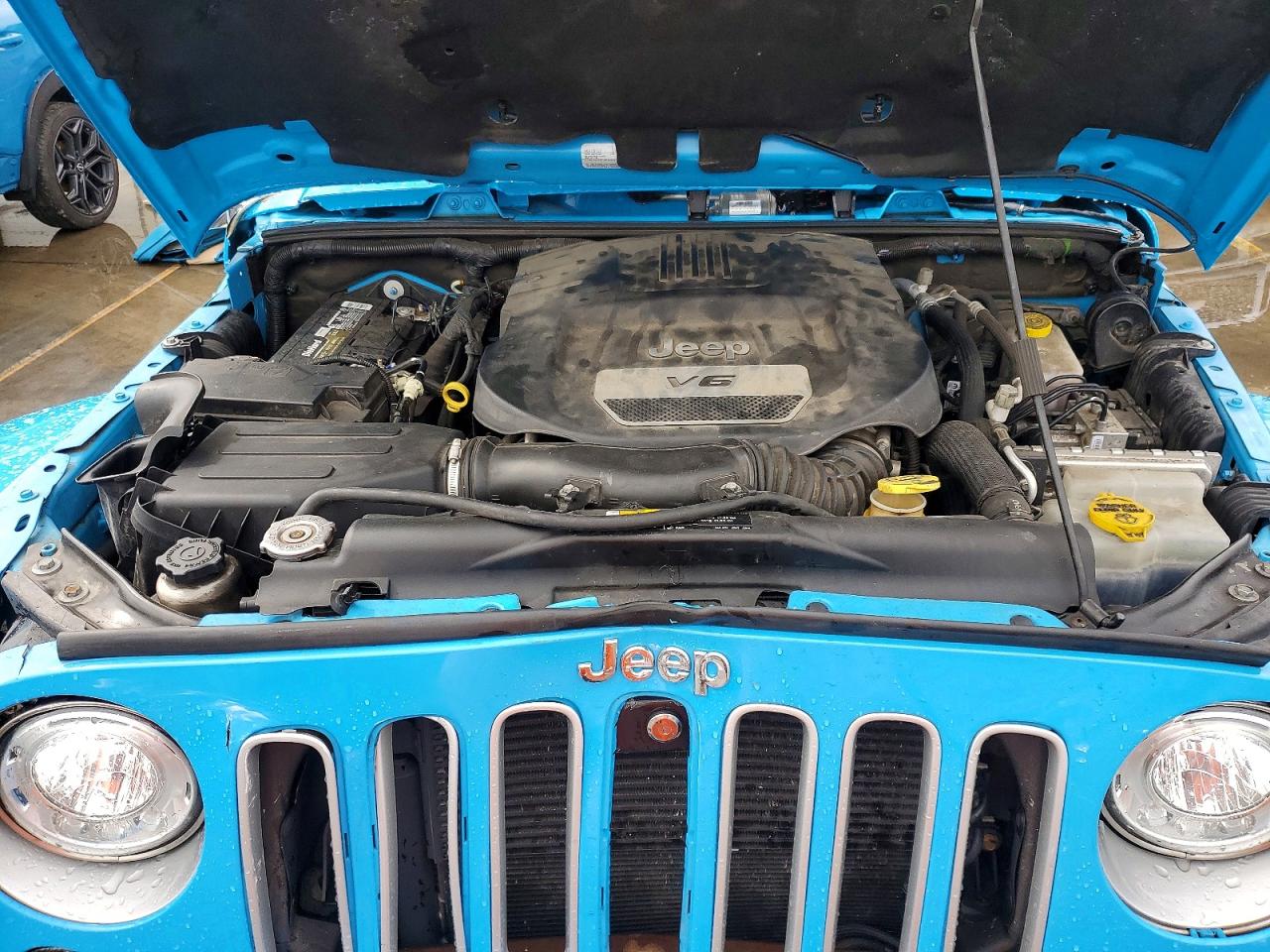 2018 Jeep Wrangler Unlimited Sahara Blue vin: 1C4BJWEG3JL918839
