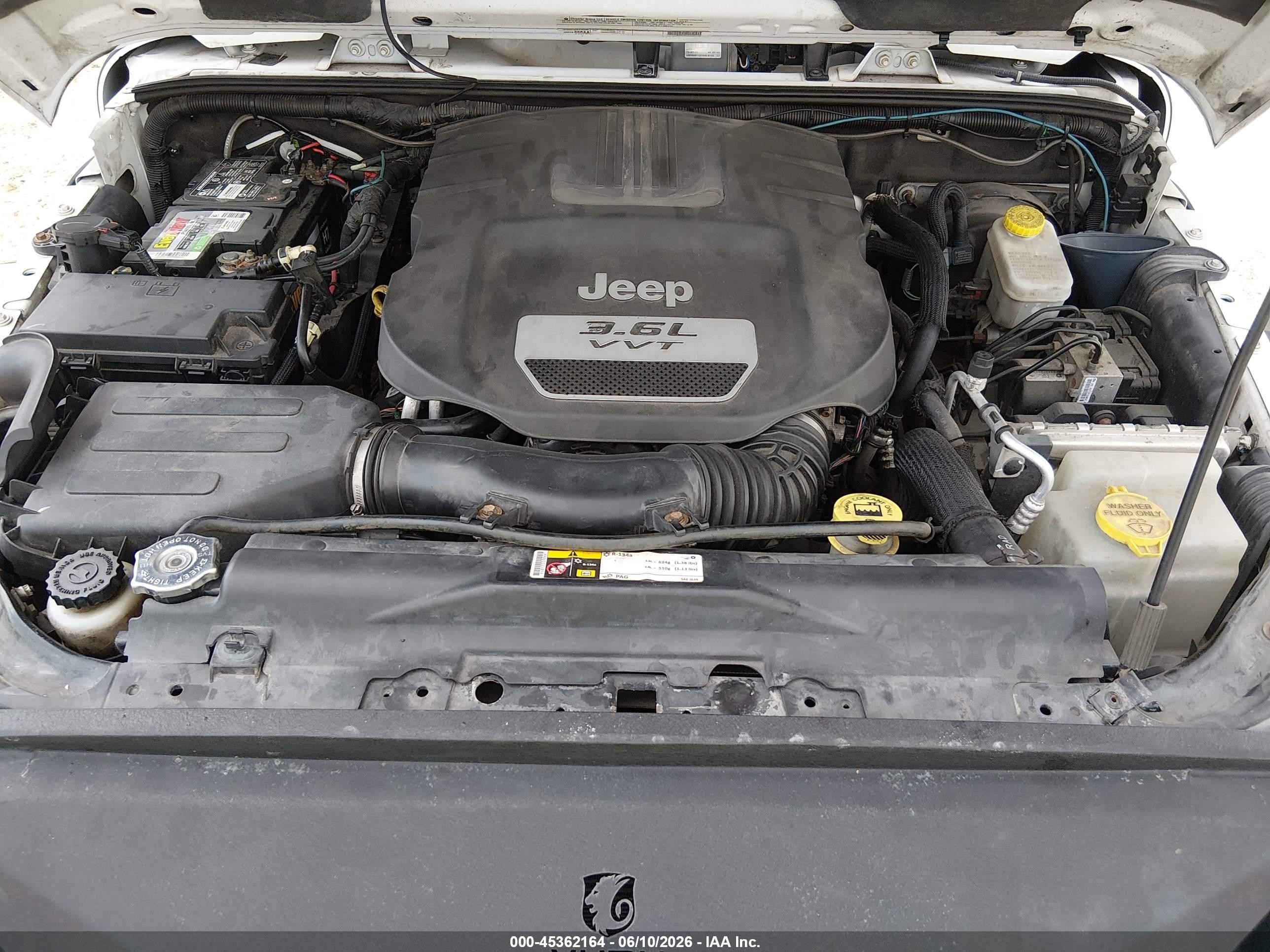2012 Jeep Wrangler Unlimited Sahara Белый vin: 1C4BJWEG4CL180634