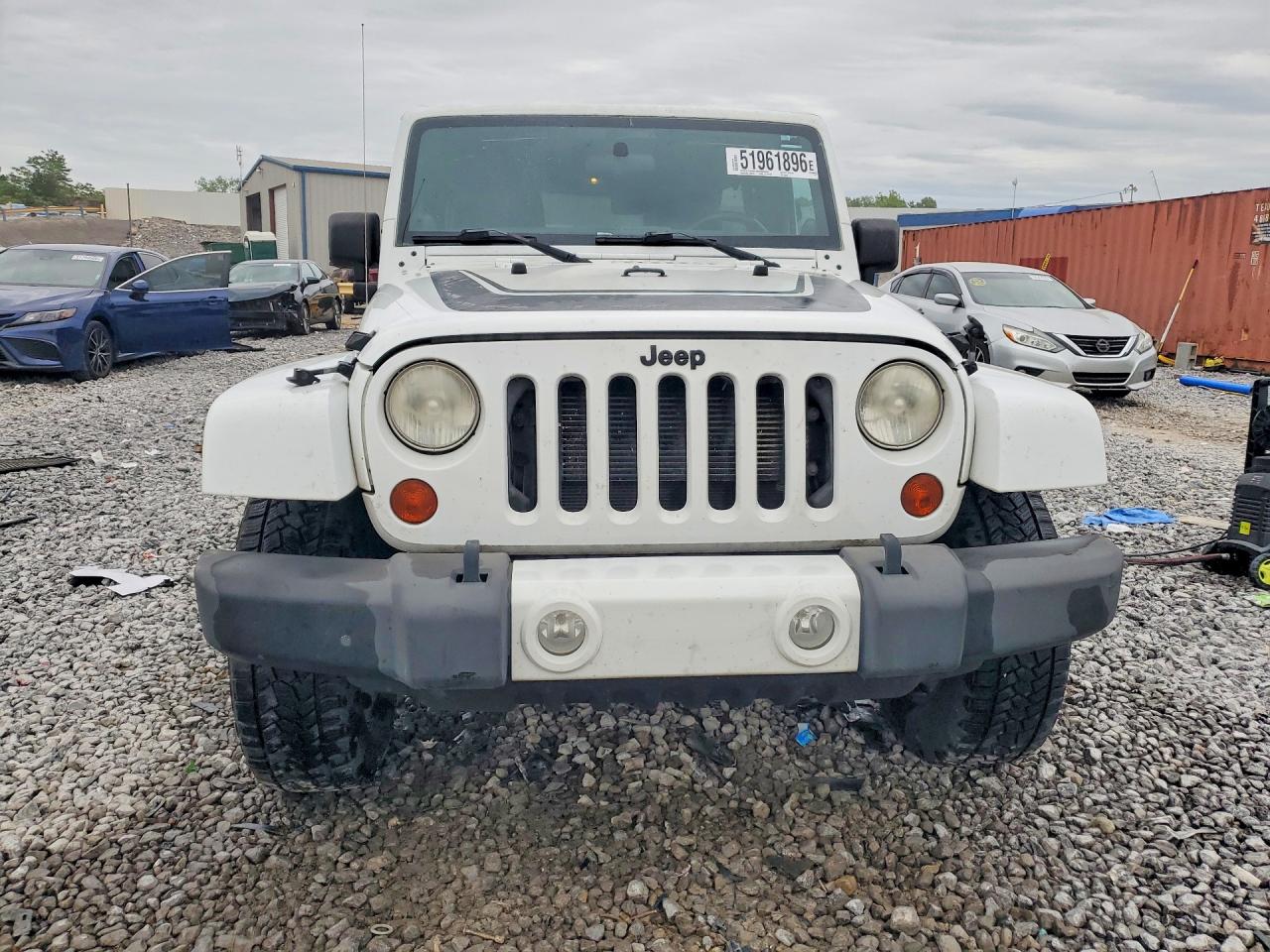 2012 Jeep Wrangler Unlimited Sahara White vin: 1C4BJWEG4CL255154
