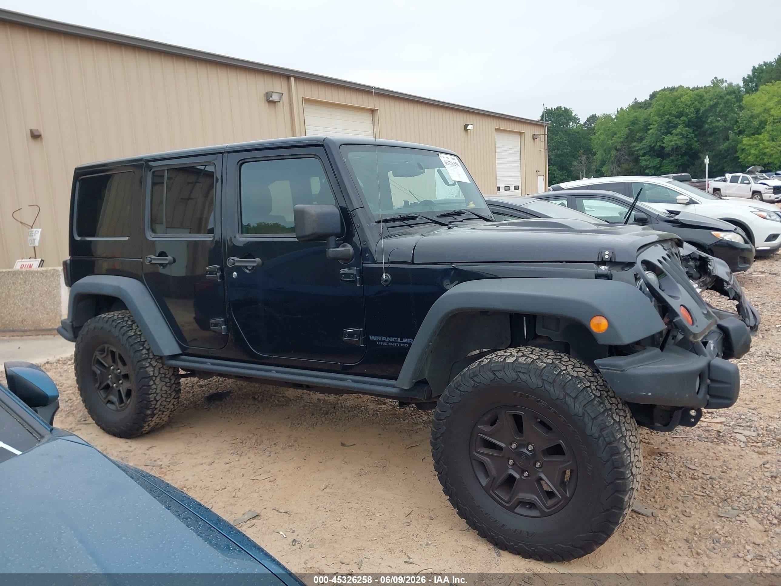 2013 Jeep Wrangler Unlimited Moab Black vin: 1C4BJWEG4DL590304