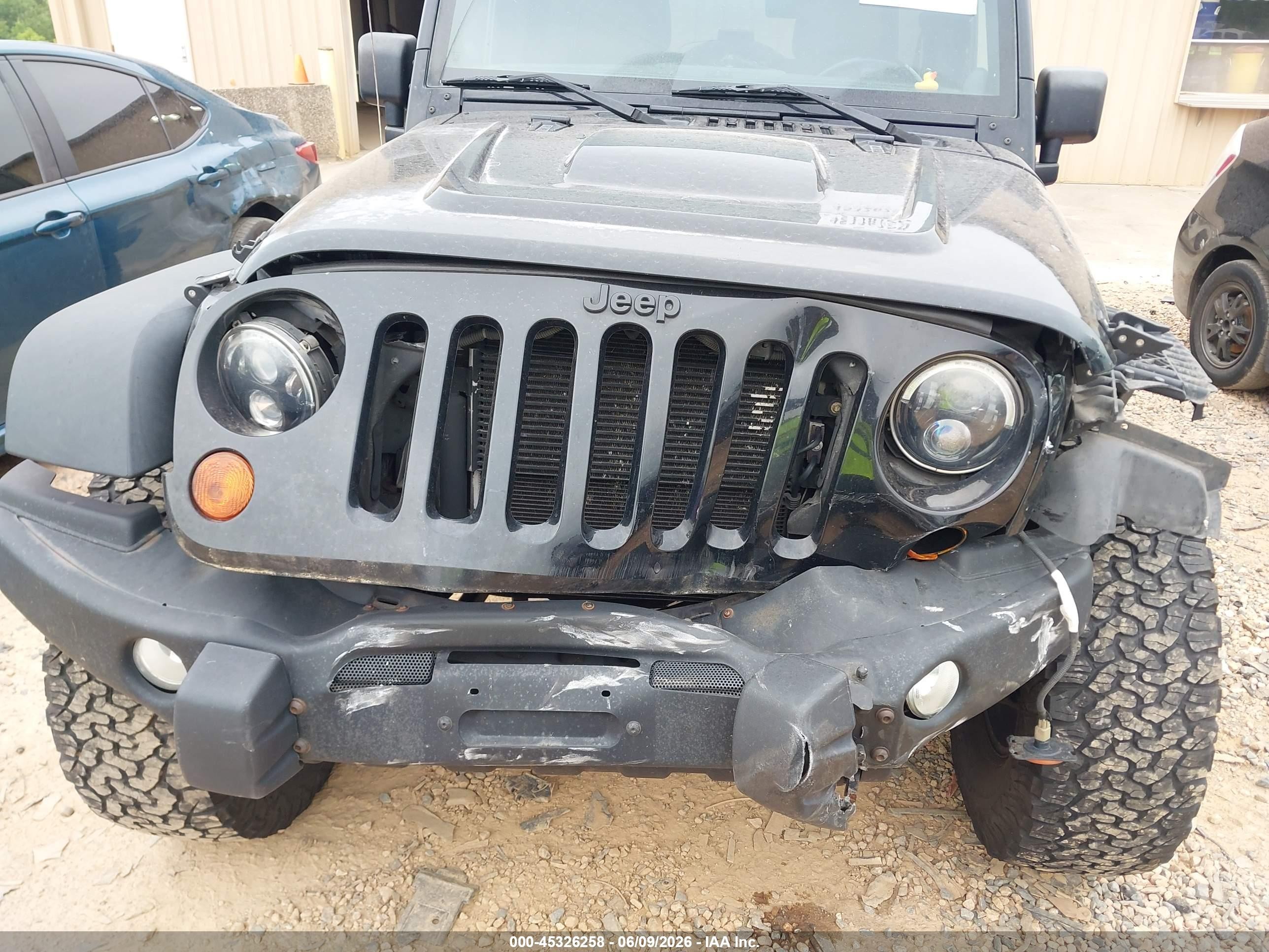 2013 Jeep Wrangler Unlimited Moab Black vin: 1C4BJWEG4DL590304