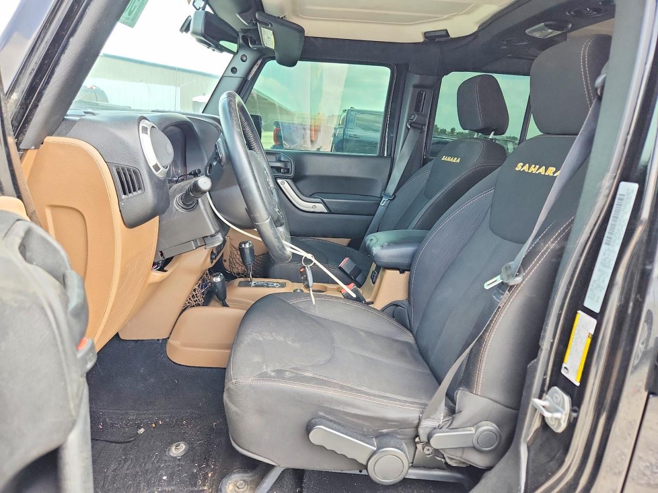 2015 Jeep Wrangler Unlimited Sahara Black vin: 1C4BJWEG4FL624843