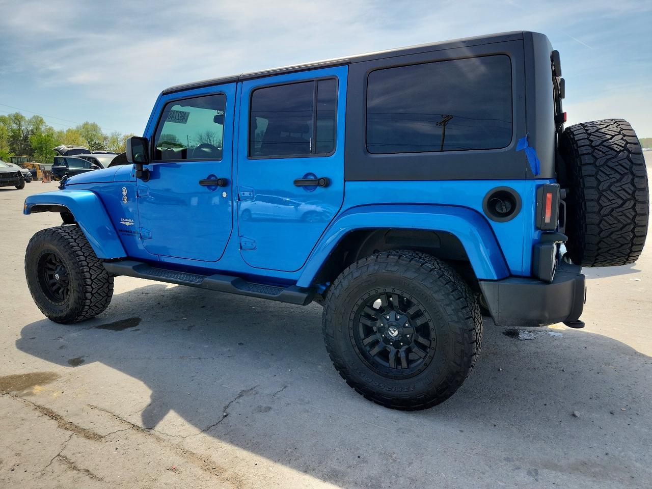 2015 Jeep Wrangler Unlimited Sahara Blue vin: 1C4BJWEG4FL688364