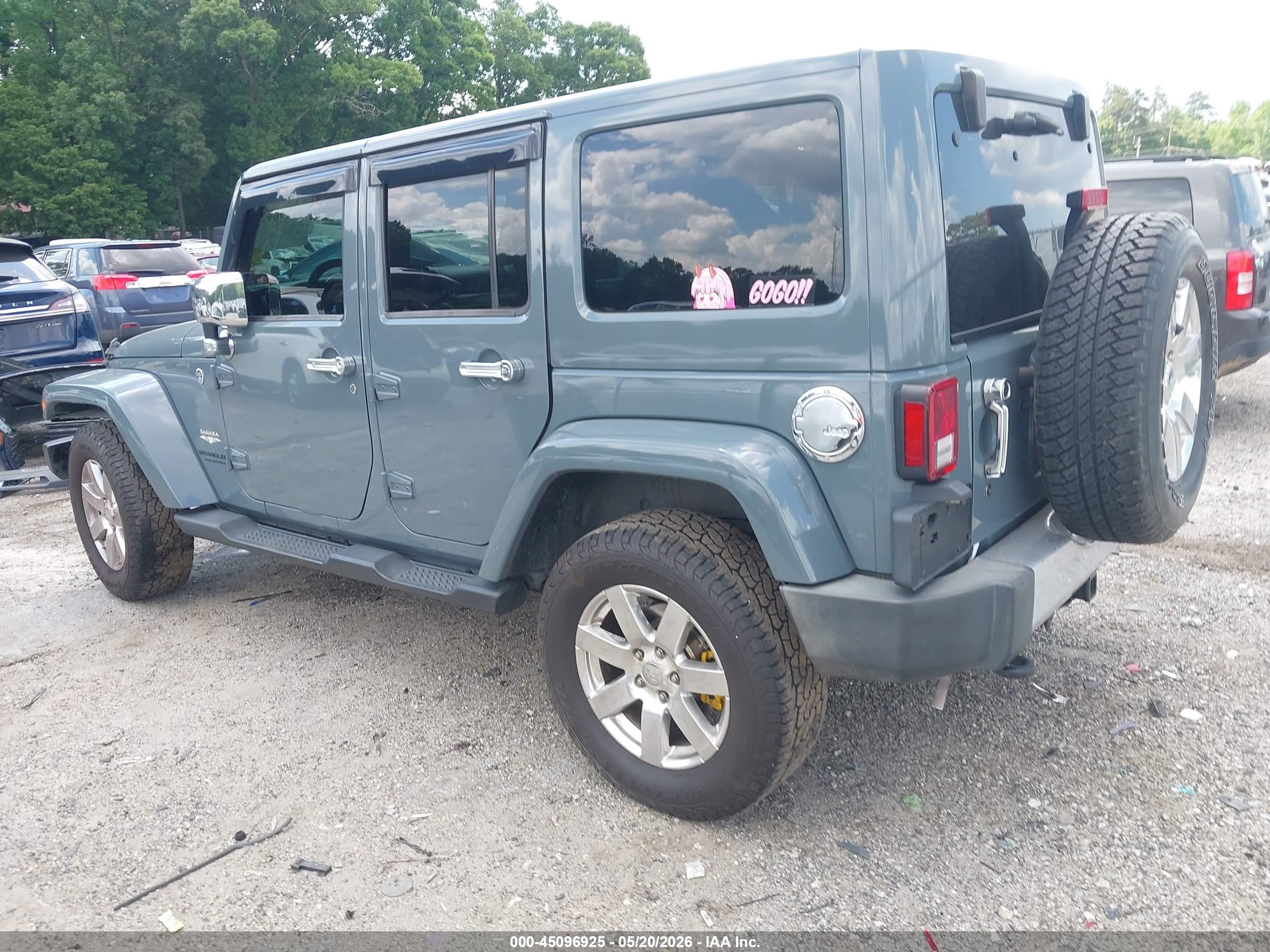 2015 Jeep Wrangler Unlimited Sahara Gray vin: 1C4BJWEG4FL731567