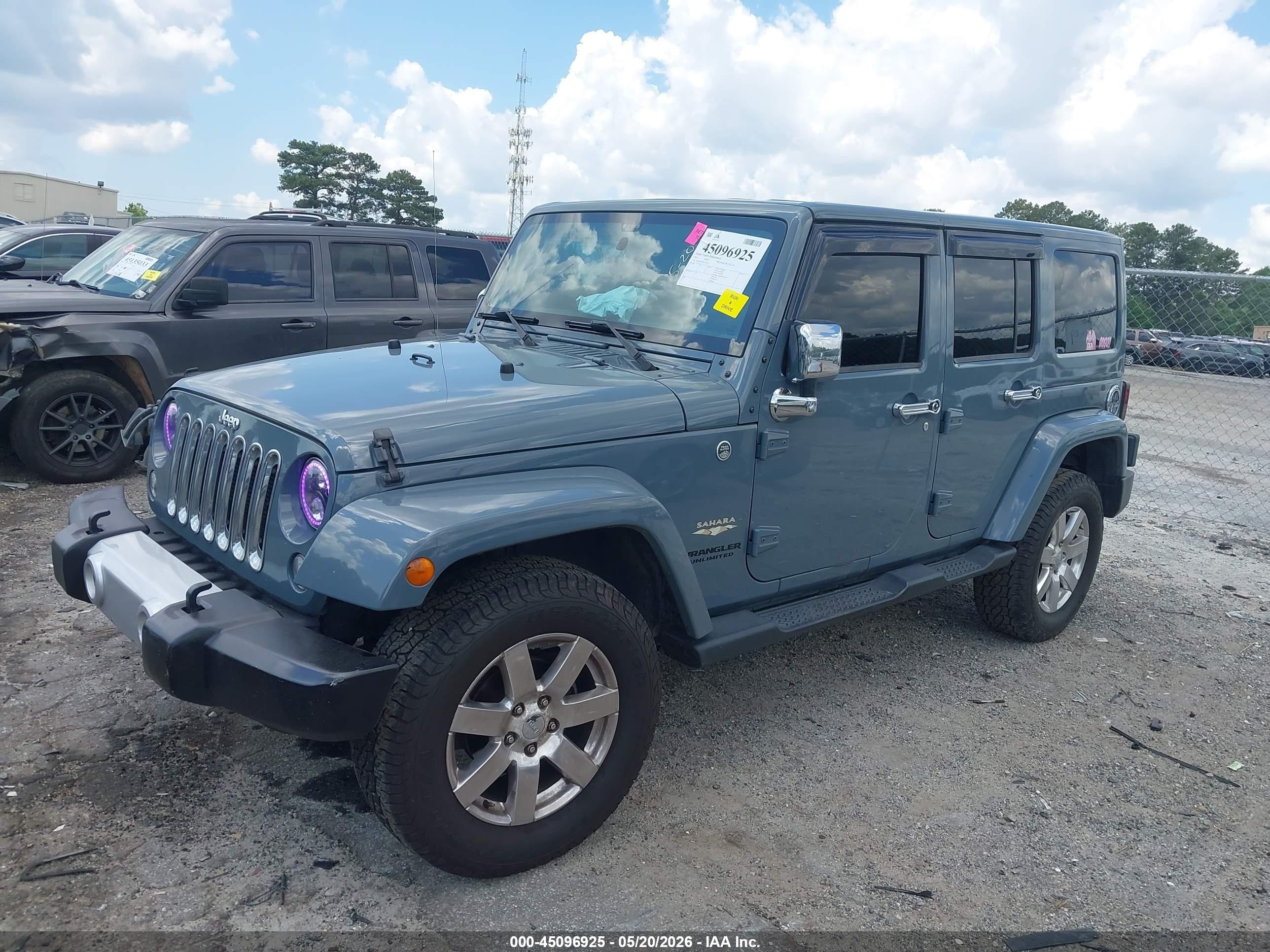 2015 Jeep Wrangler Unlimited Sahara Gray vin: 1C4BJWEG4FL731567