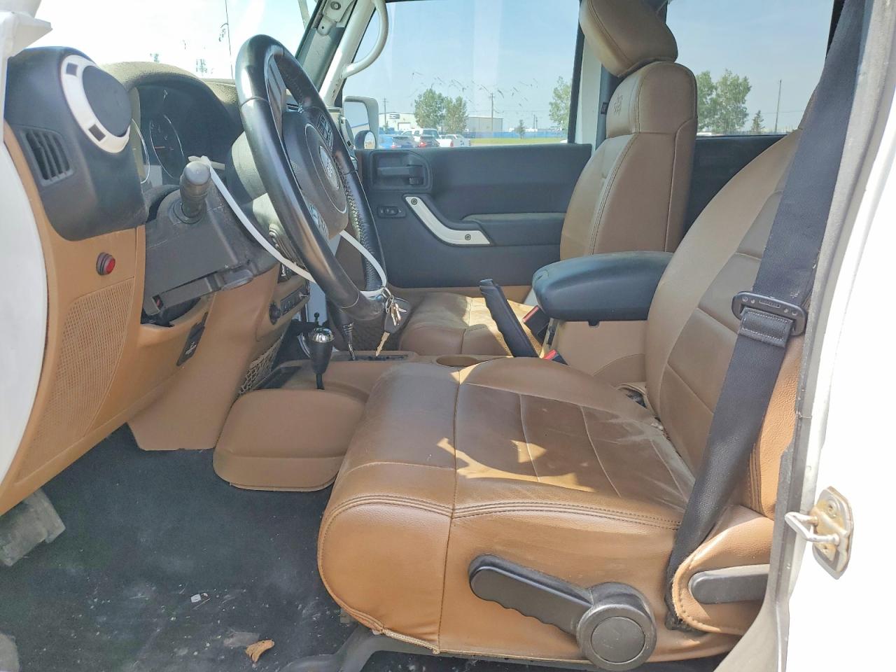 2012 Jeep Wrangler Unlimited Sahara Белый vin: 1C4BJWEG5CL112598