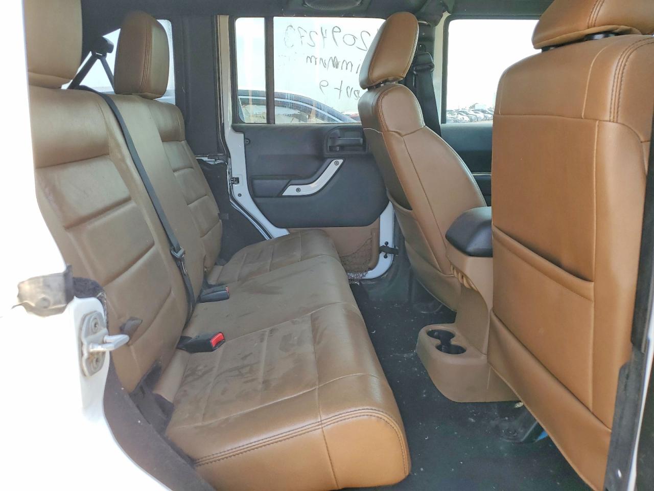 2012 Jeep Wrangler Unlimited Sahara Белый vin: 1C4BJWEG5CL112598