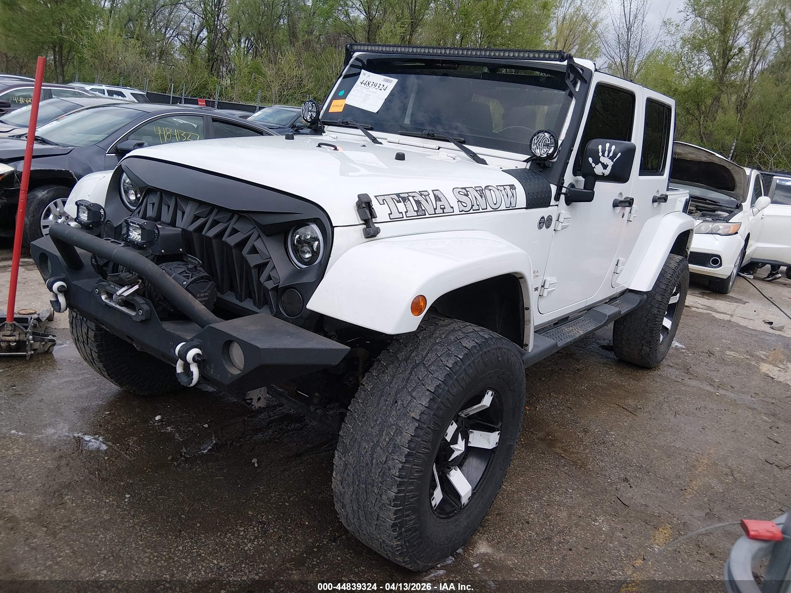 2012 Jeep Wrangler Unlimited Sahara Белый vin: 1C4BJWEG5CL183834