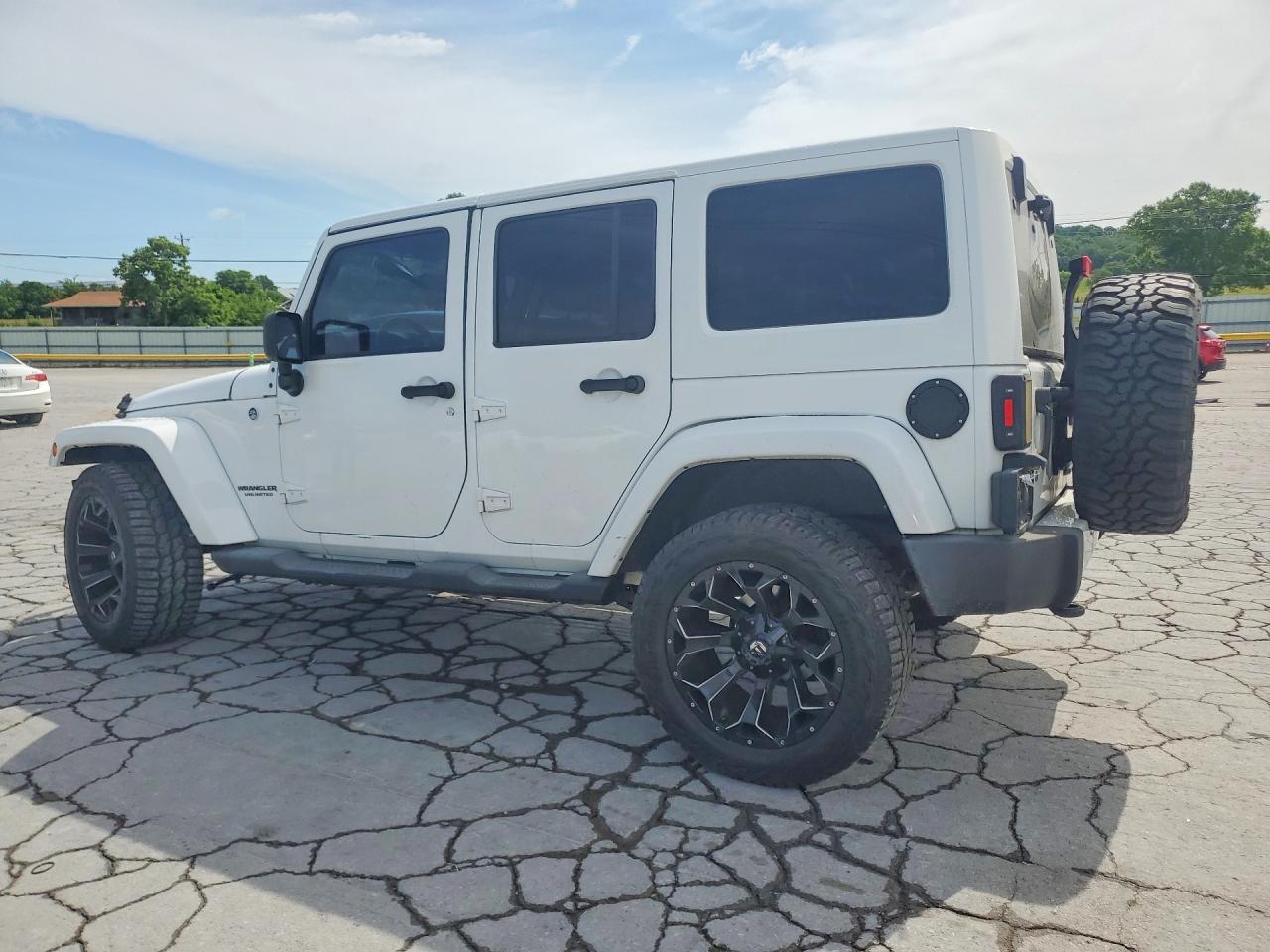 2012 Jeep Wrangler Unlimited Sahara White vin: 1C4BJWEG5CL264770