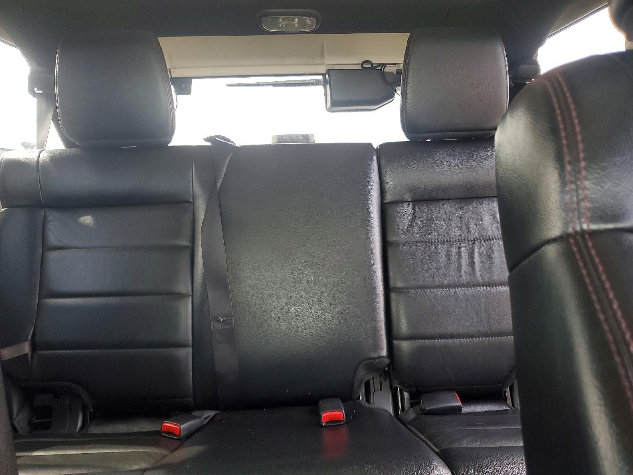 2012 Jeep Wrangler Unlimited Sahara White vin: 1C4BJWEG5CL264770