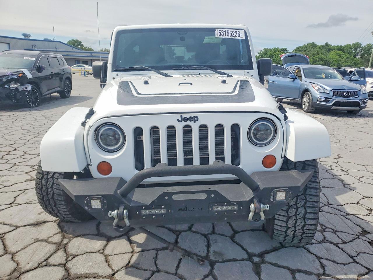 2012 Jeep Wrangler Unlimited Sahara White vin: 1C4BJWEG5CL264770