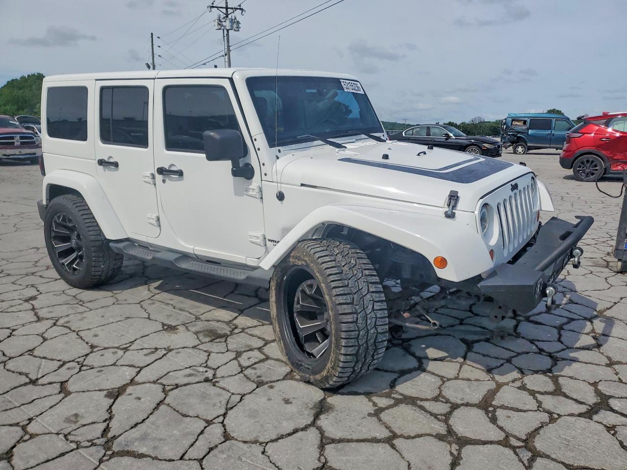 2012 Jeep Wrangler Unlimited Sahara White vin: 1C4BJWEG5CL264770