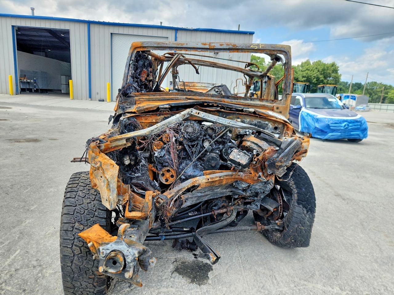 2012 Jeep Wrangler Unlimited Sahara Burn vin: 1C4BJWEG5CL268432