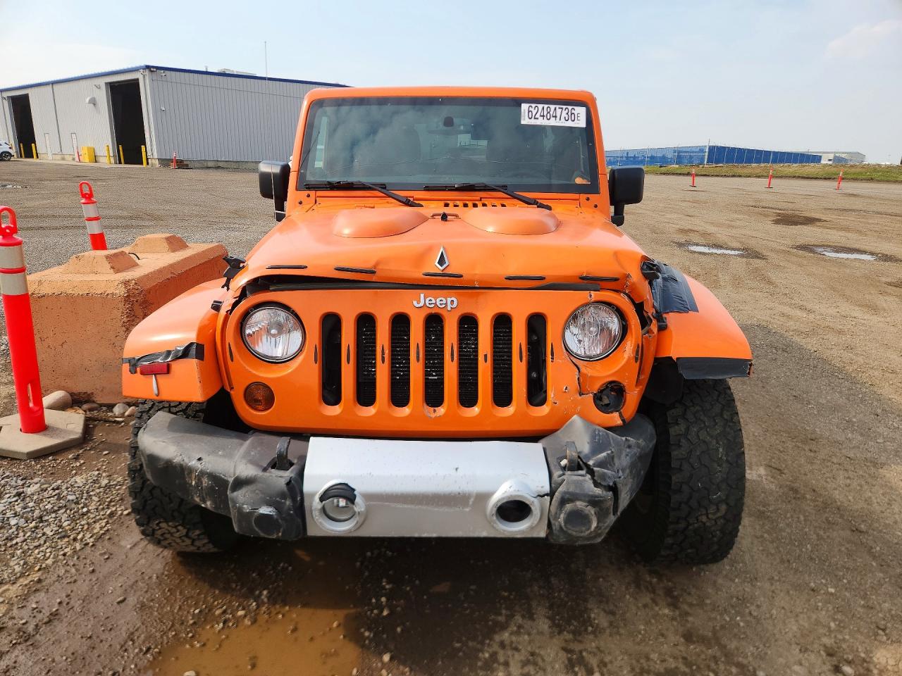 2013 Jeep Wrangler Unlimited Sahara Orange vin: 1C4BJWEG5DL537630