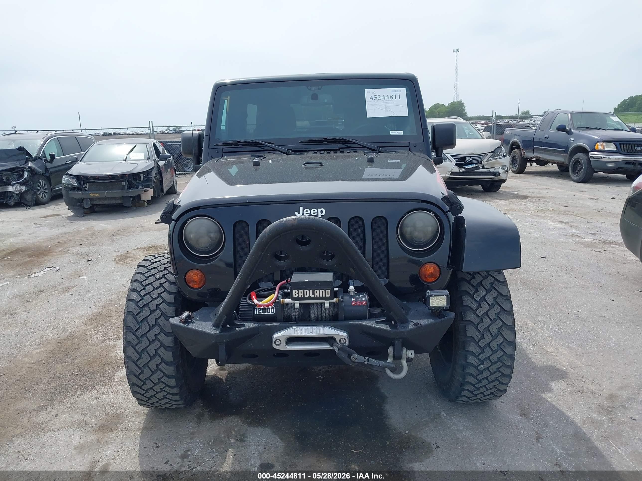2013 Jeep Wrangler Unlimited Sahara Black vin: 1C4BJWEG5DL657461