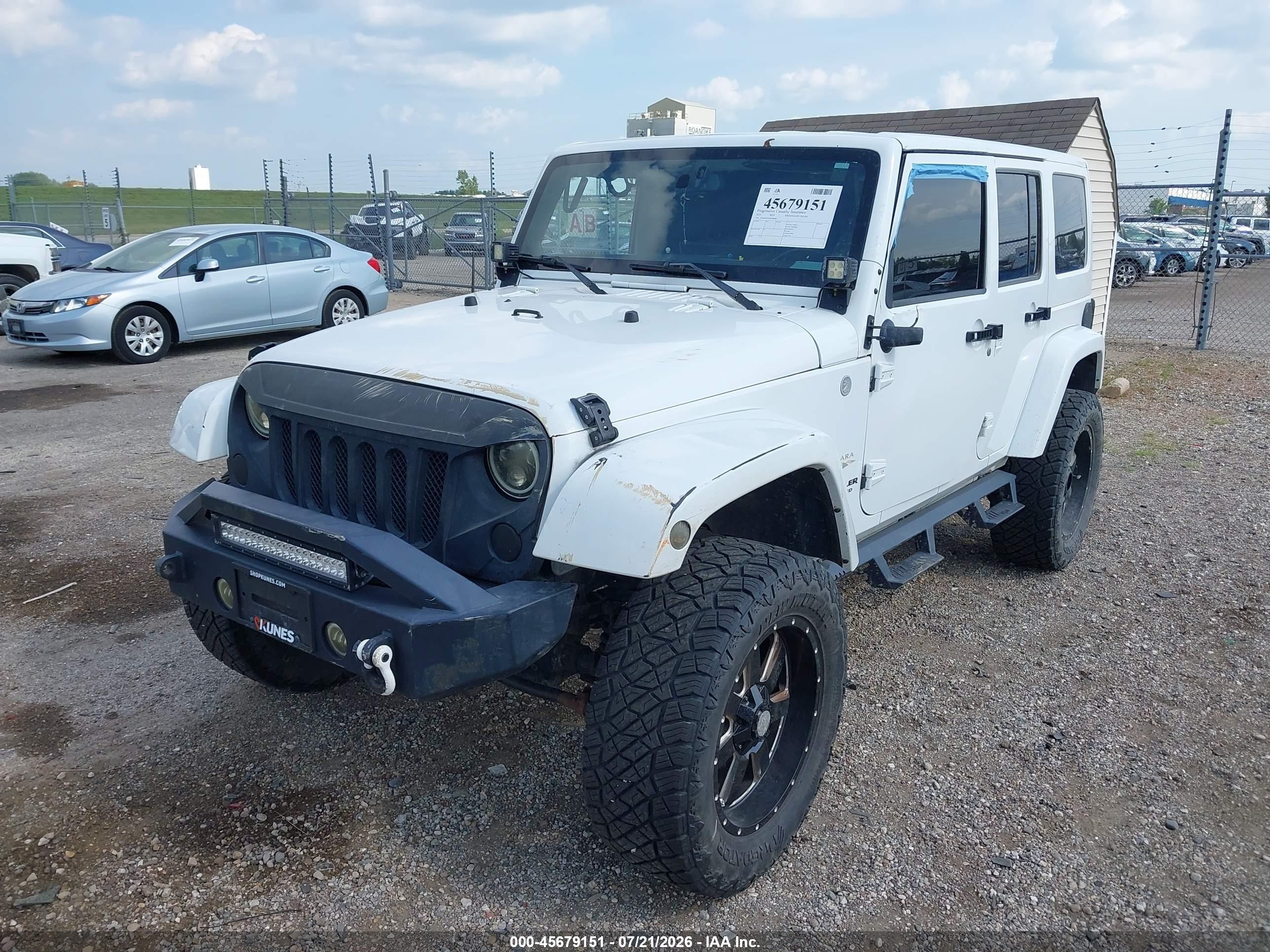 2013 Jeep Wrangler Unlimited Sahara Белый vin: 1C4BJWEG5DL666886