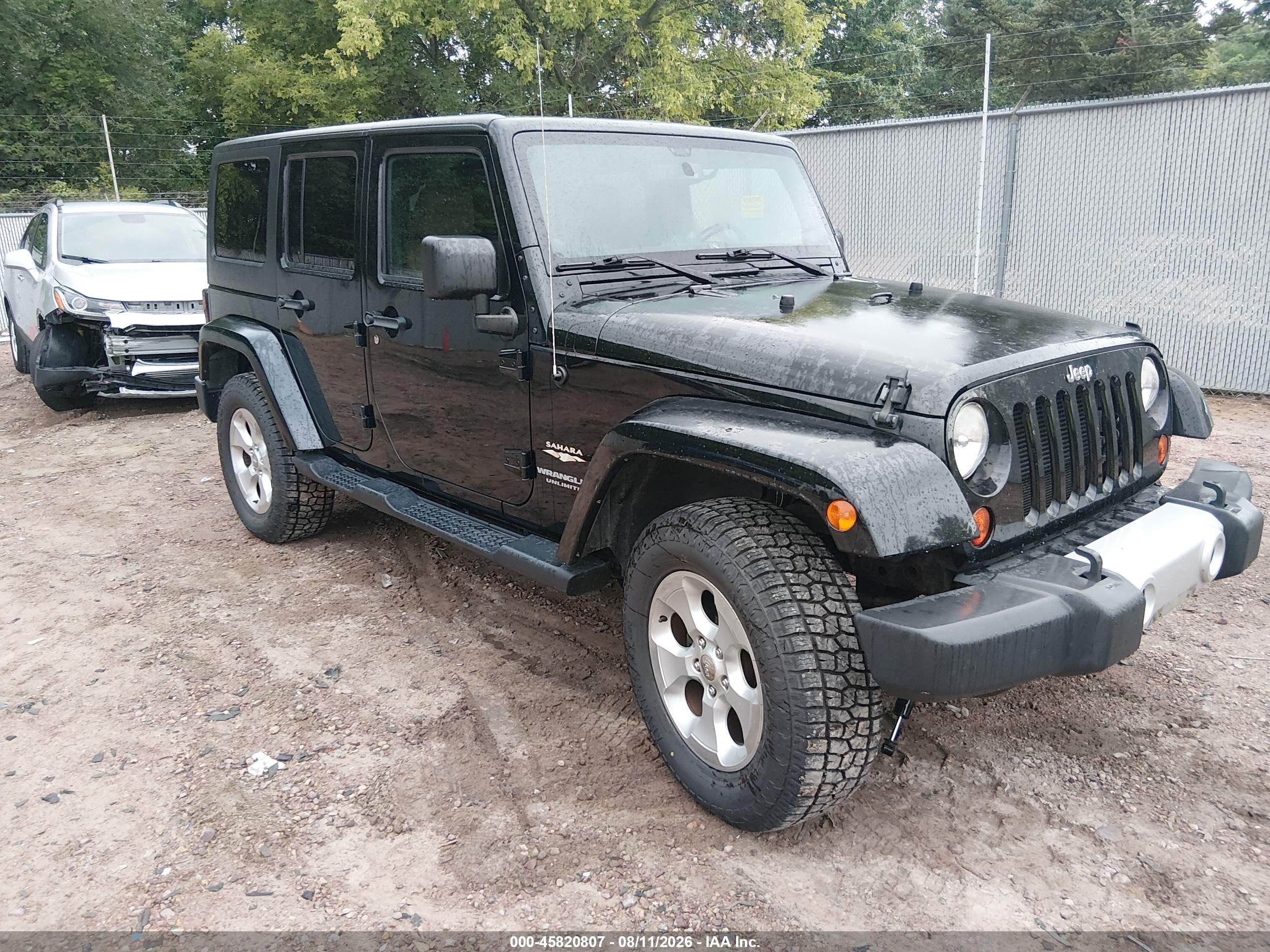 2013 Jeep Wrangler Unlimited Sahara Black vin: 1C4BJWEG5DL703791