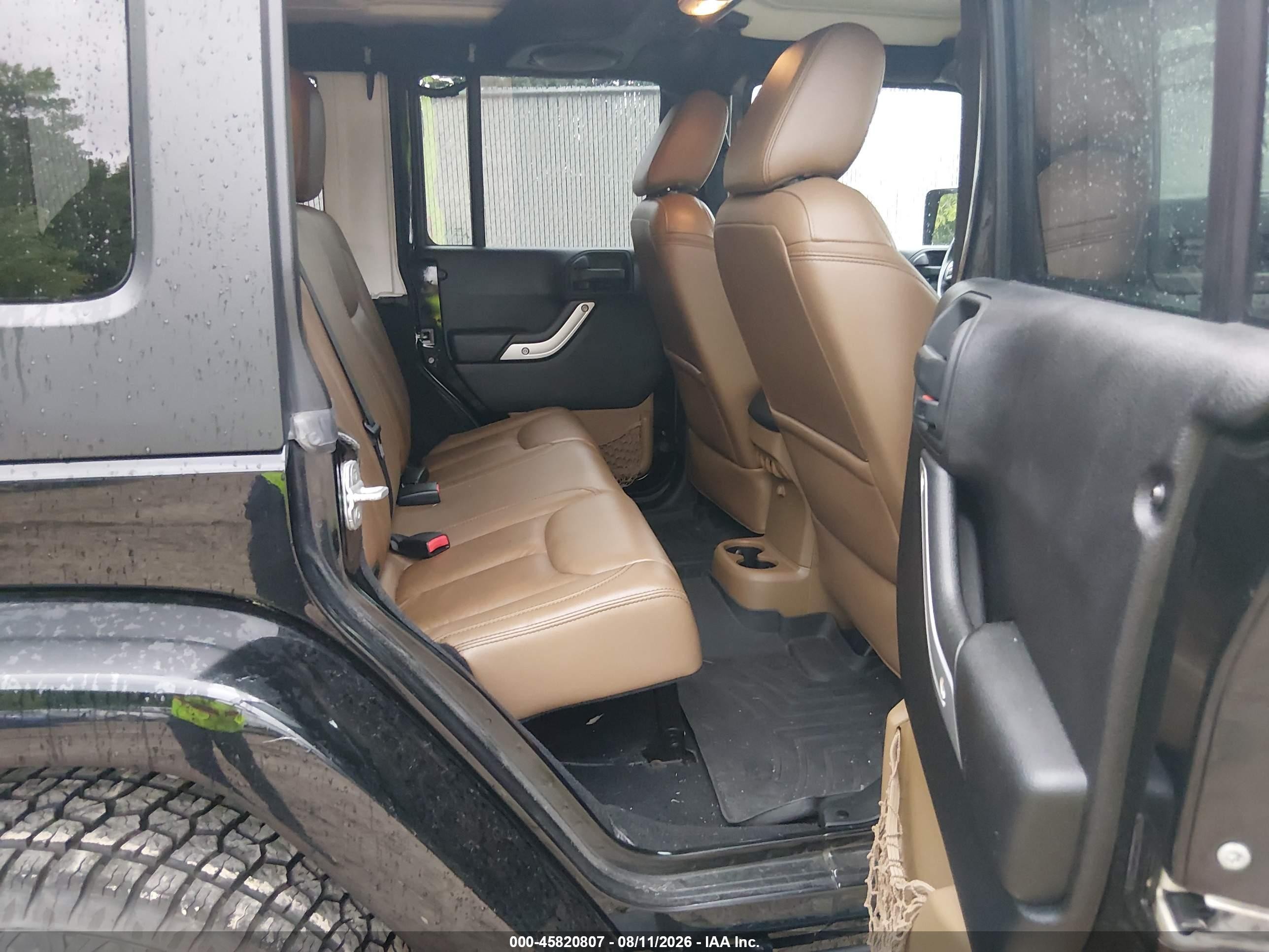 2013 Jeep Wrangler Unlimited Sahara Black vin: 1C4BJWEG5DL703791