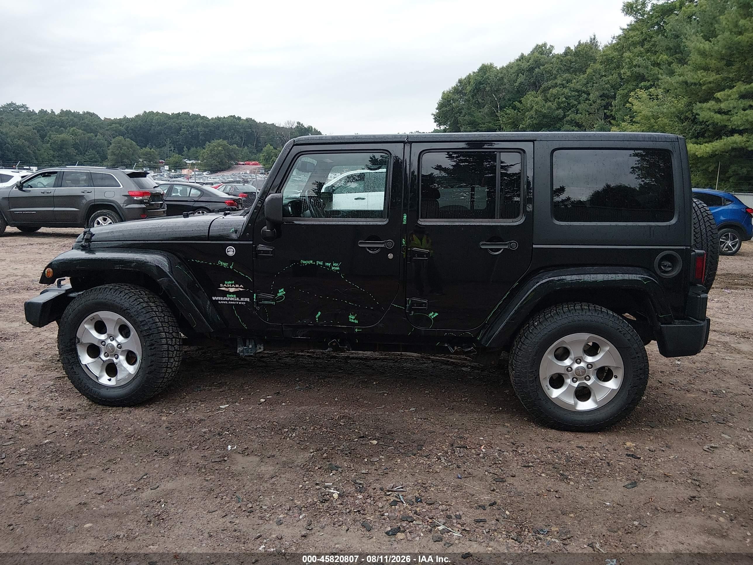 2013 Jeep Wrangler Unlimited Sahara Black vin: 1C4BJWEG5DL703791