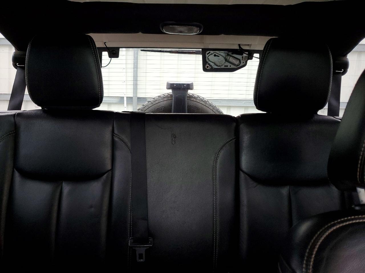 2014 Jeep Wrangler Unlimited Sahara Белый vin: 1C4BJWEG5EL146902