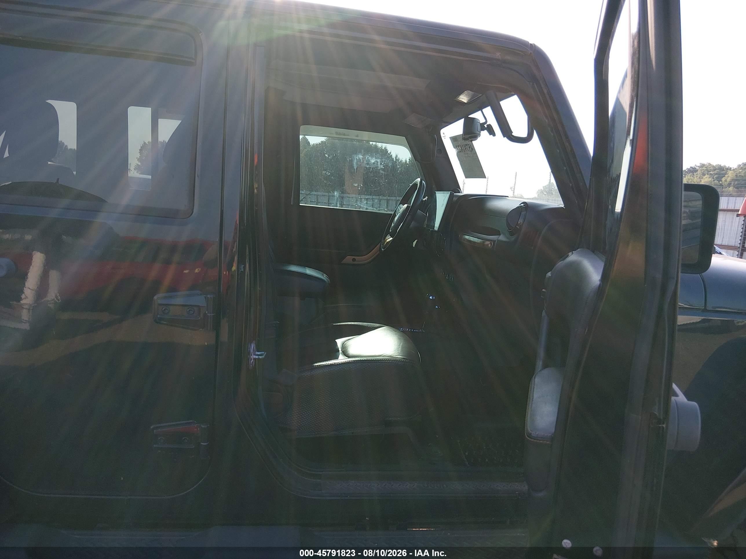 2014 Jeep Wrangler Unlimited Dragon Edition Black vin: 1C4BJWEG5EL185506
