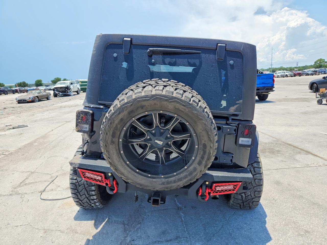 2014 Jeep Wrangler Unlimited Sahara Black vin: 1C4BJWEG5EL197848