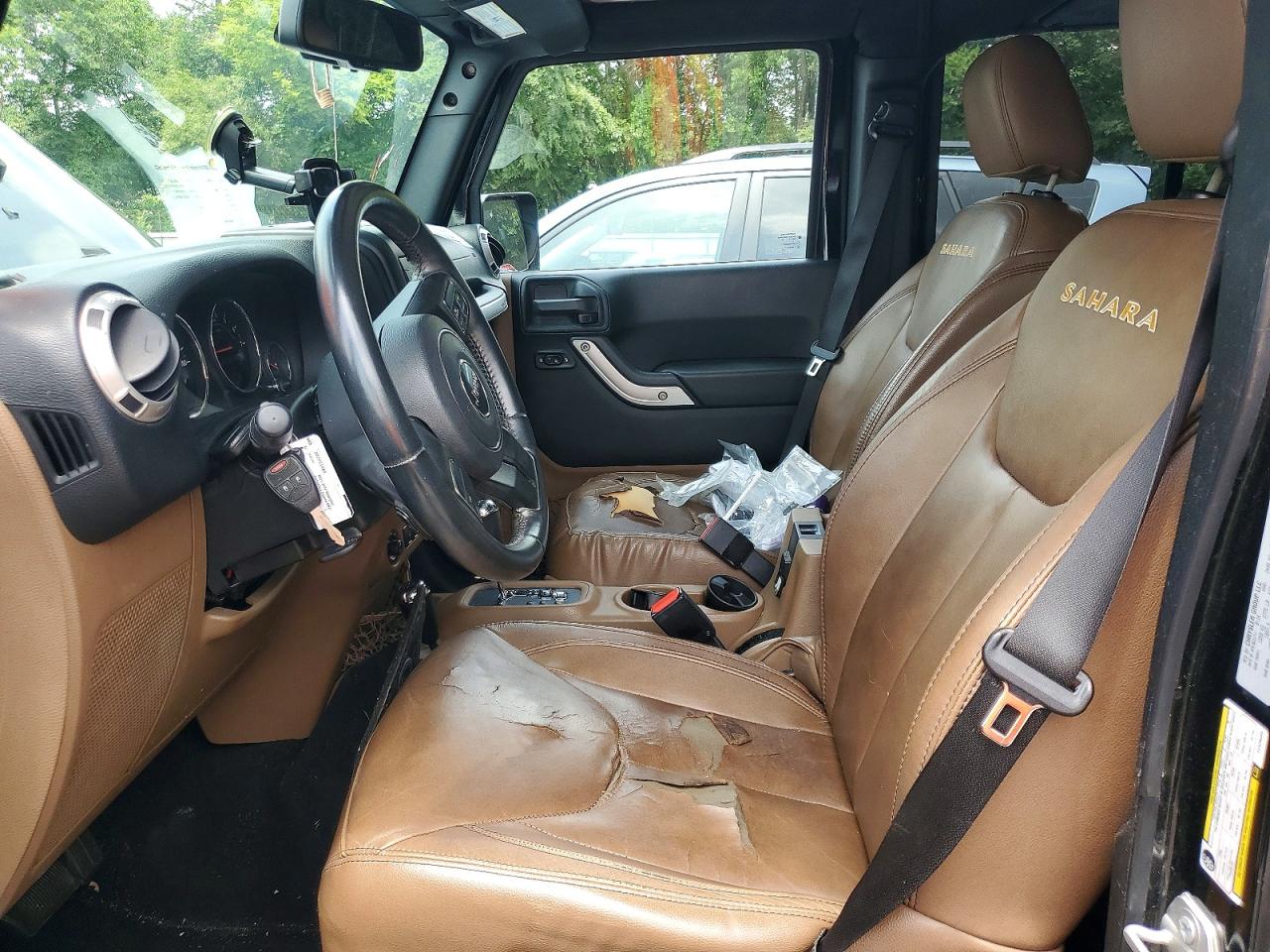 2015 Jeep Wrangler Unlimited Sahara Black vin: 1C4BJWEG5FL528235