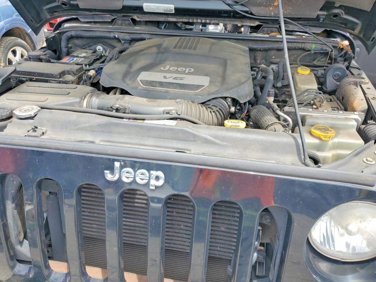 2015 Jeep Wrangler Unlimited Sahara Black vin: 1C4BJWEG5FL528235