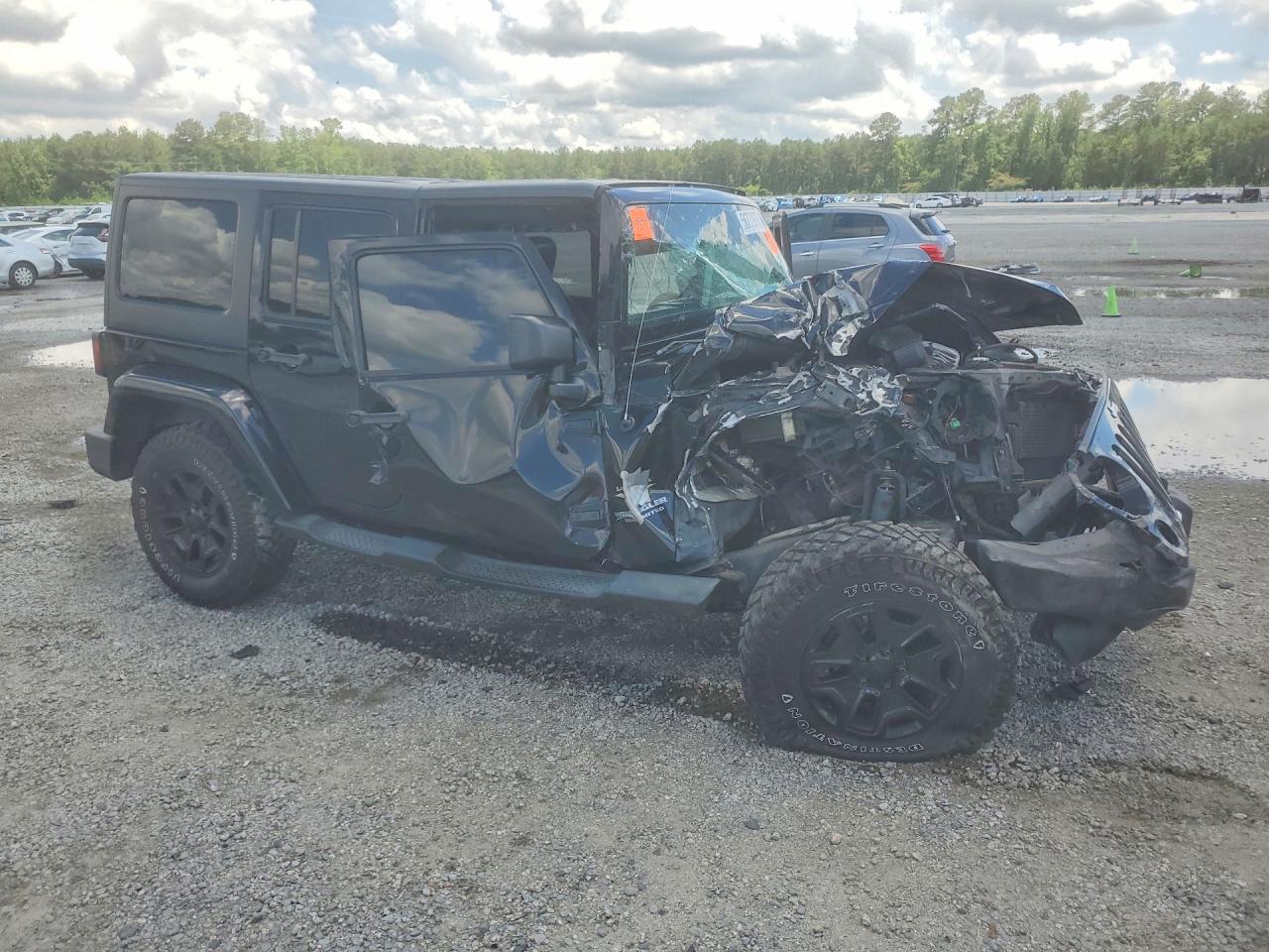 2015 Jeep Wrangler Unlimited Sahara Black vin: 1C4BJWEG5FL624365