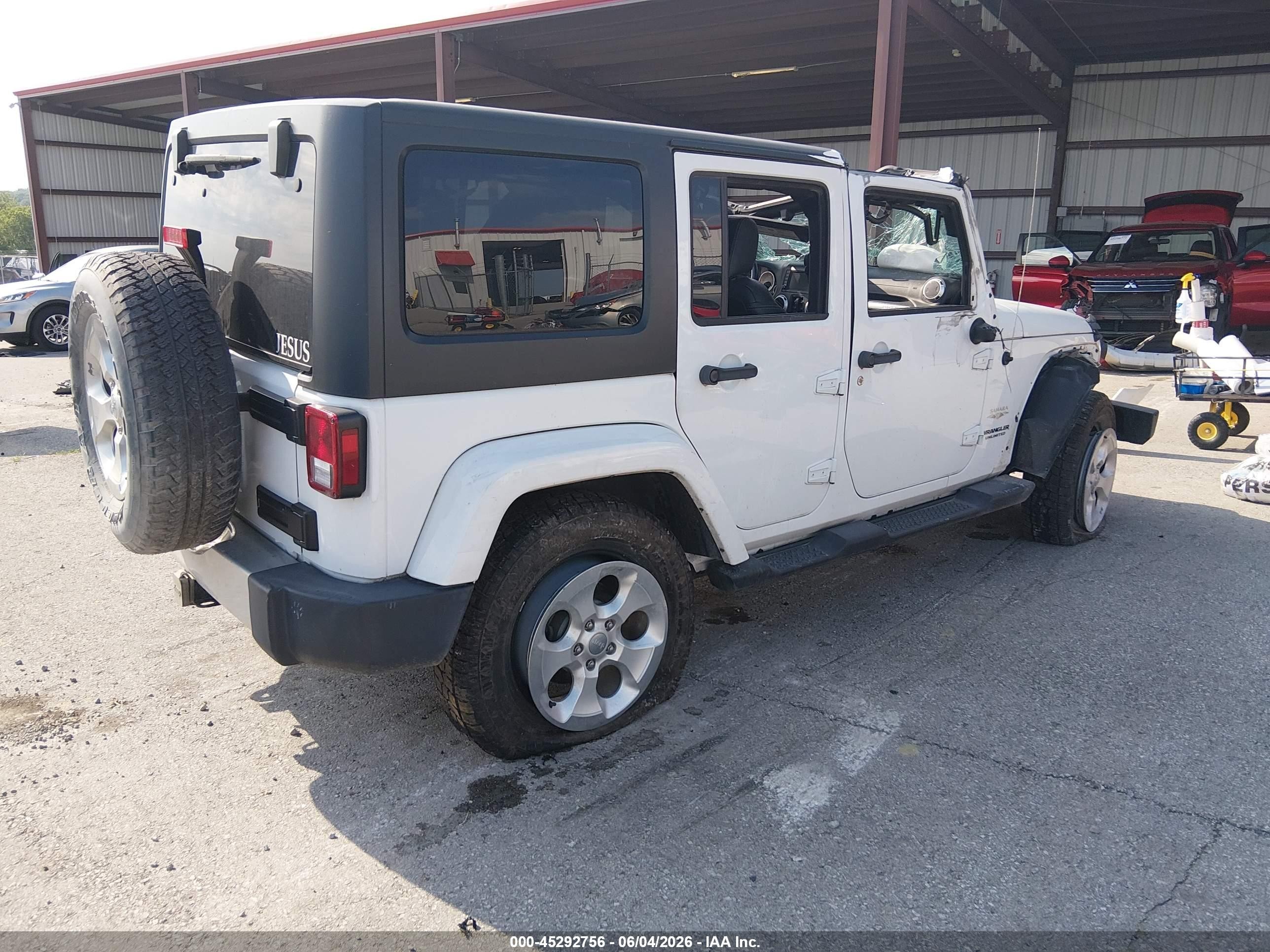 2015 Jeep Wrangler Unlimited Sahara White vin: 1C4BJWEG5FL624446
