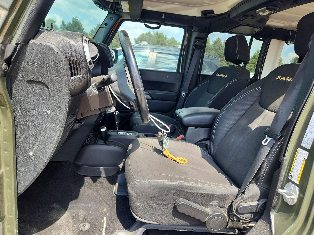 2015 Jeep Wrangler Unlimited Sahara Green vin: 1C4BJWEG5FL741539