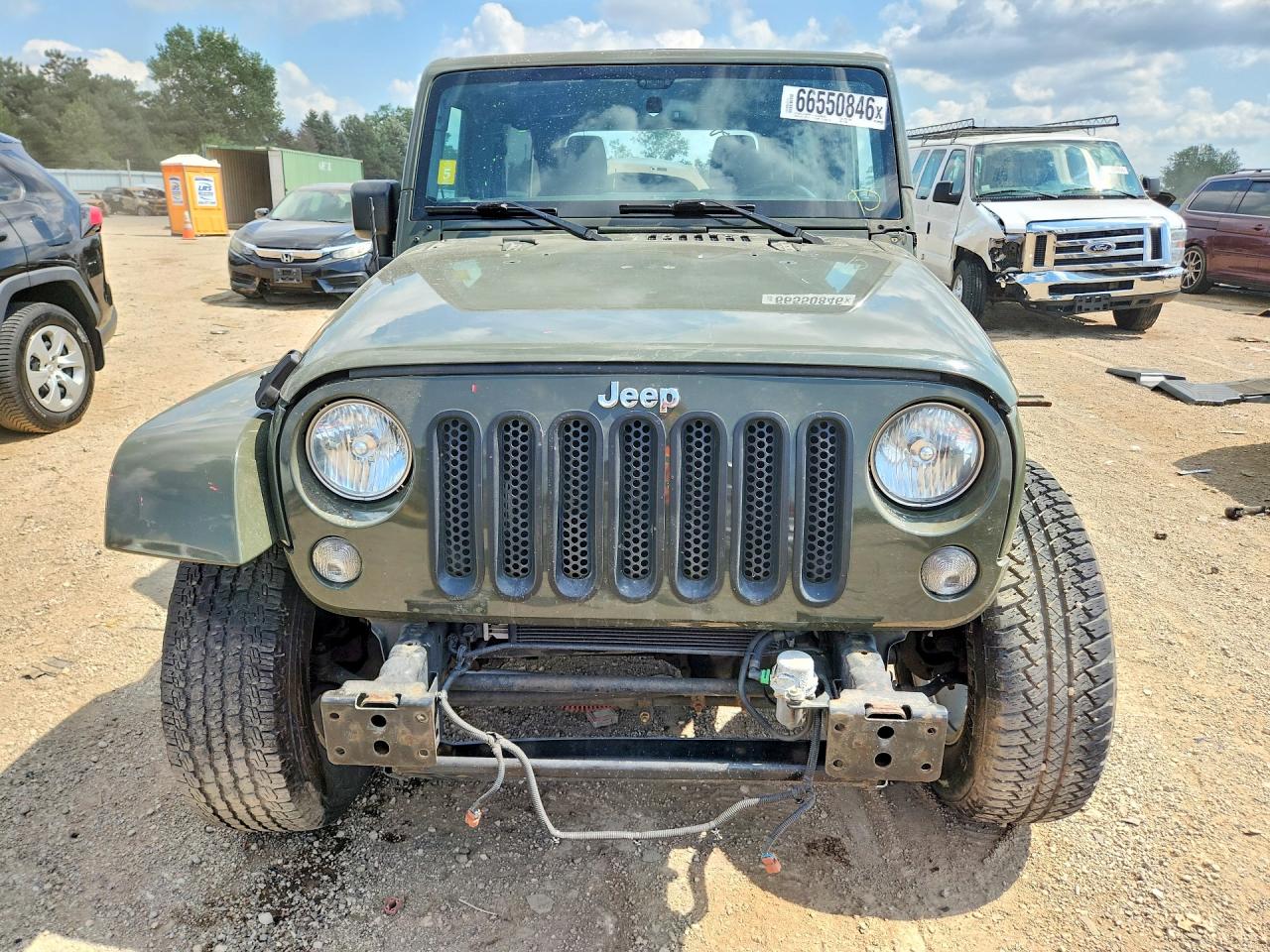 2015 Jeep Wrangler Unlimited Sahara Green vin: 1C4BJWEG5FL741539