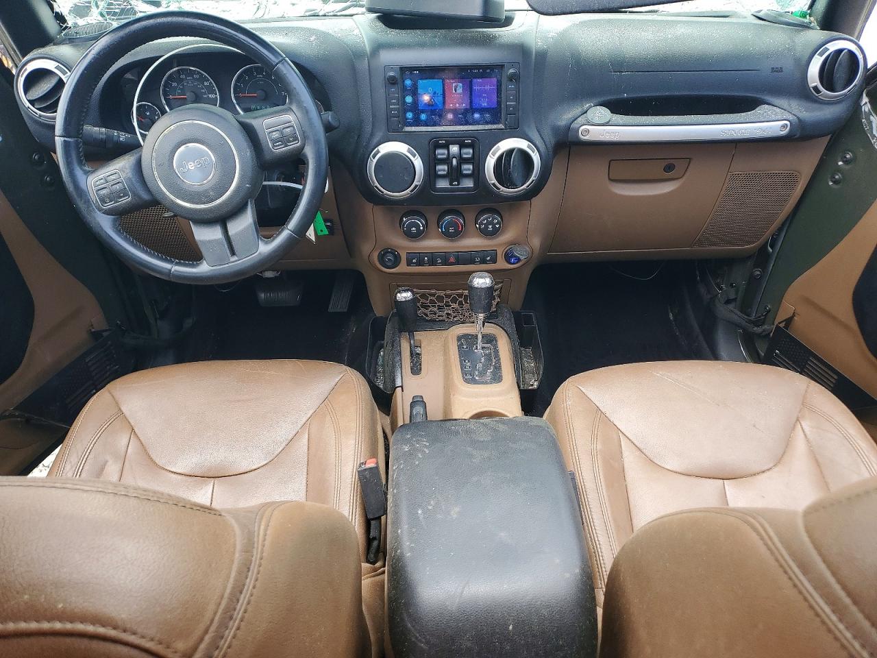 2015 Jeep Wrangler Unlimited Sahara Green vin: 1C4BJWEG5FL757322