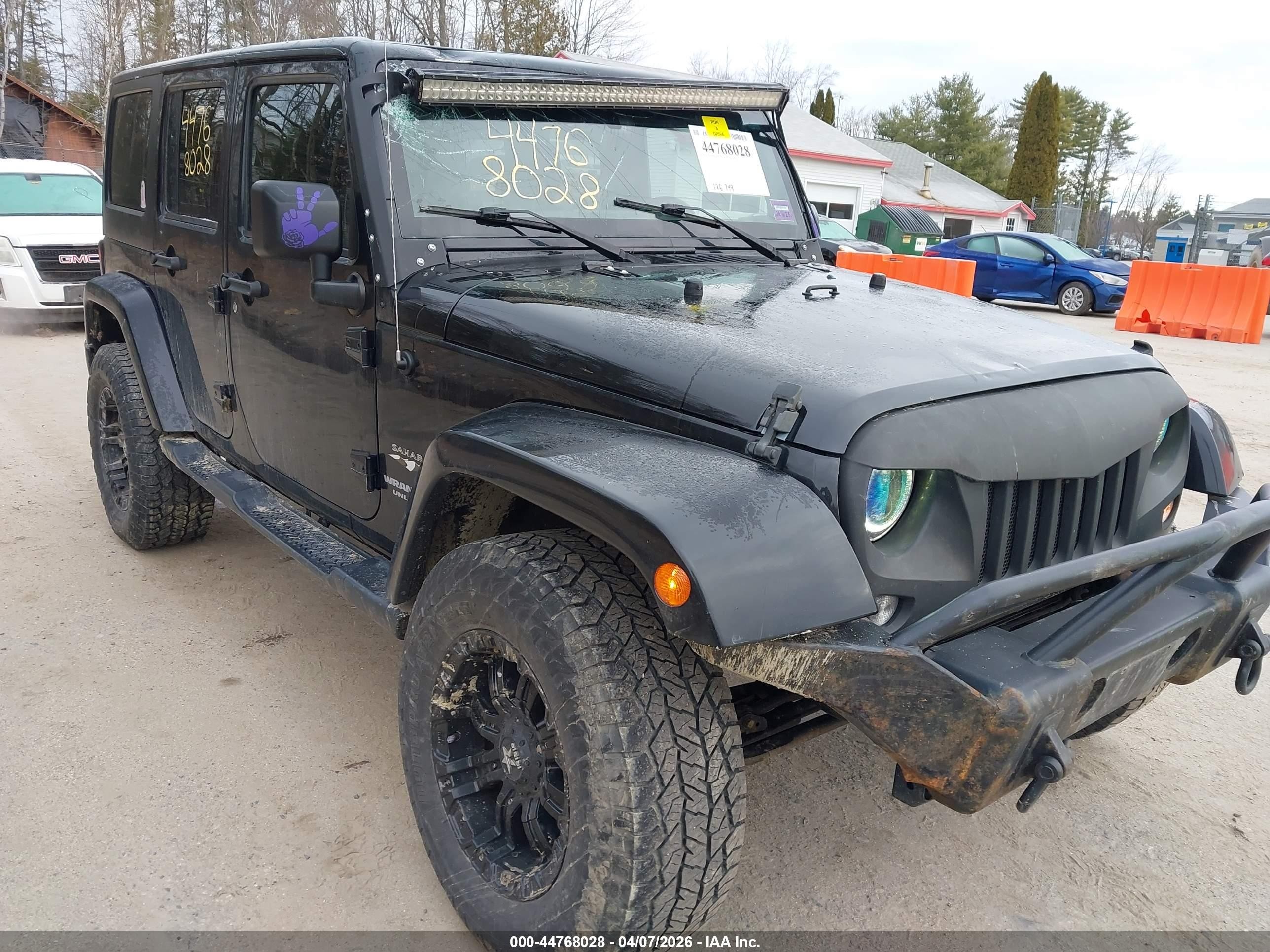 2016 Jeep Wrangler Unlimited Sahara Black vin: 1C4BJWEG5GL111201
