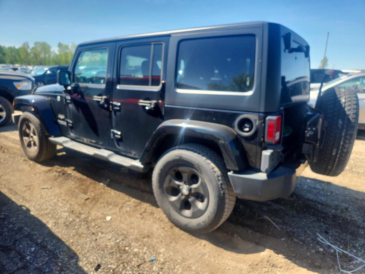 2017 Jeep Wrangler Unlimited Sahara Black vin: 1C4BJWEG5HL625325
