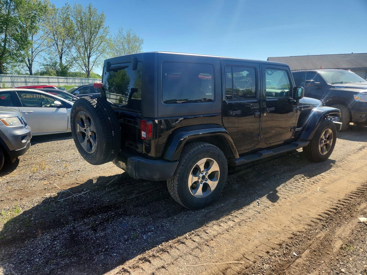 2017 Jeep Wrangler Unlimited Sahara Black vin: 1C4BJWEG5HL625325