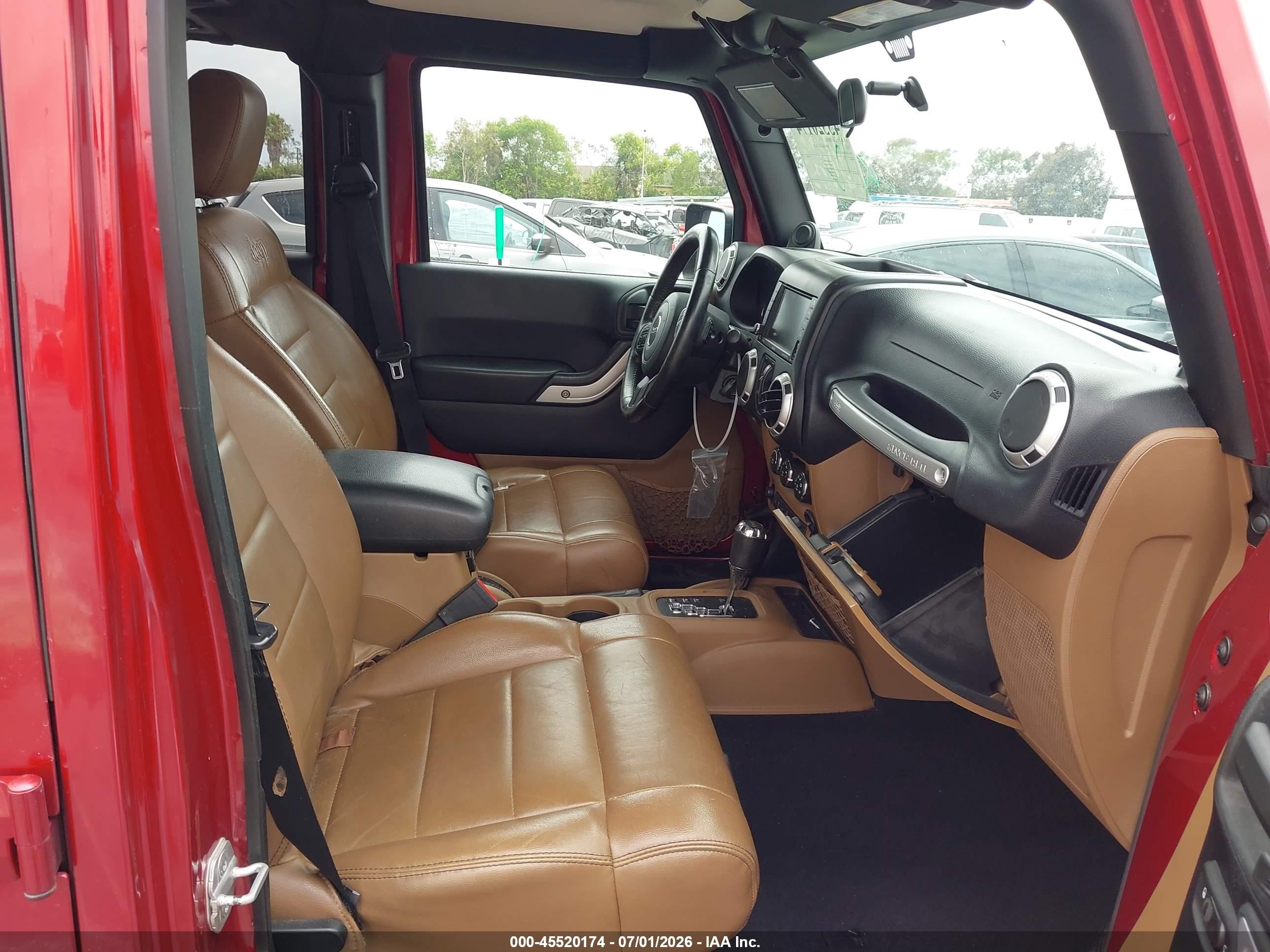 2012 Jeep Wrangler Unlimited Sahara Red vin: 1C4BJWEG6CL120404