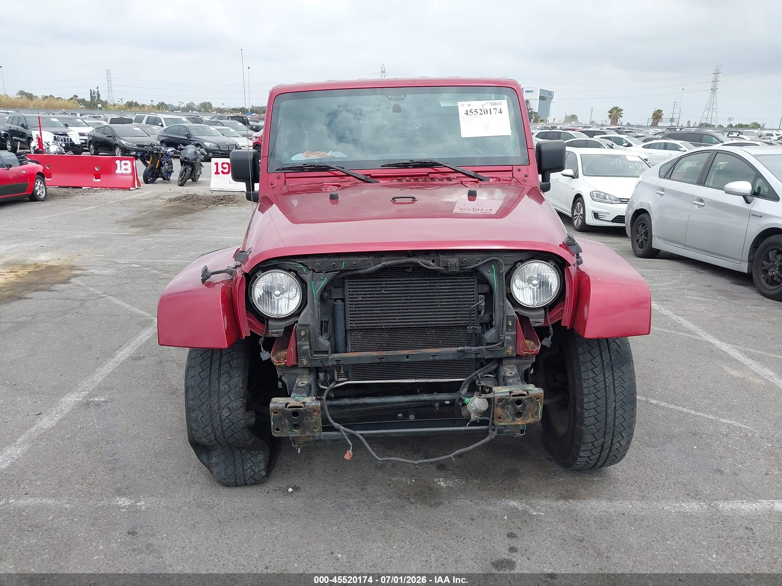 2012 Jeep Wrangler Unlimited Sahara Red vin: 1C4BJWEG6CL120404