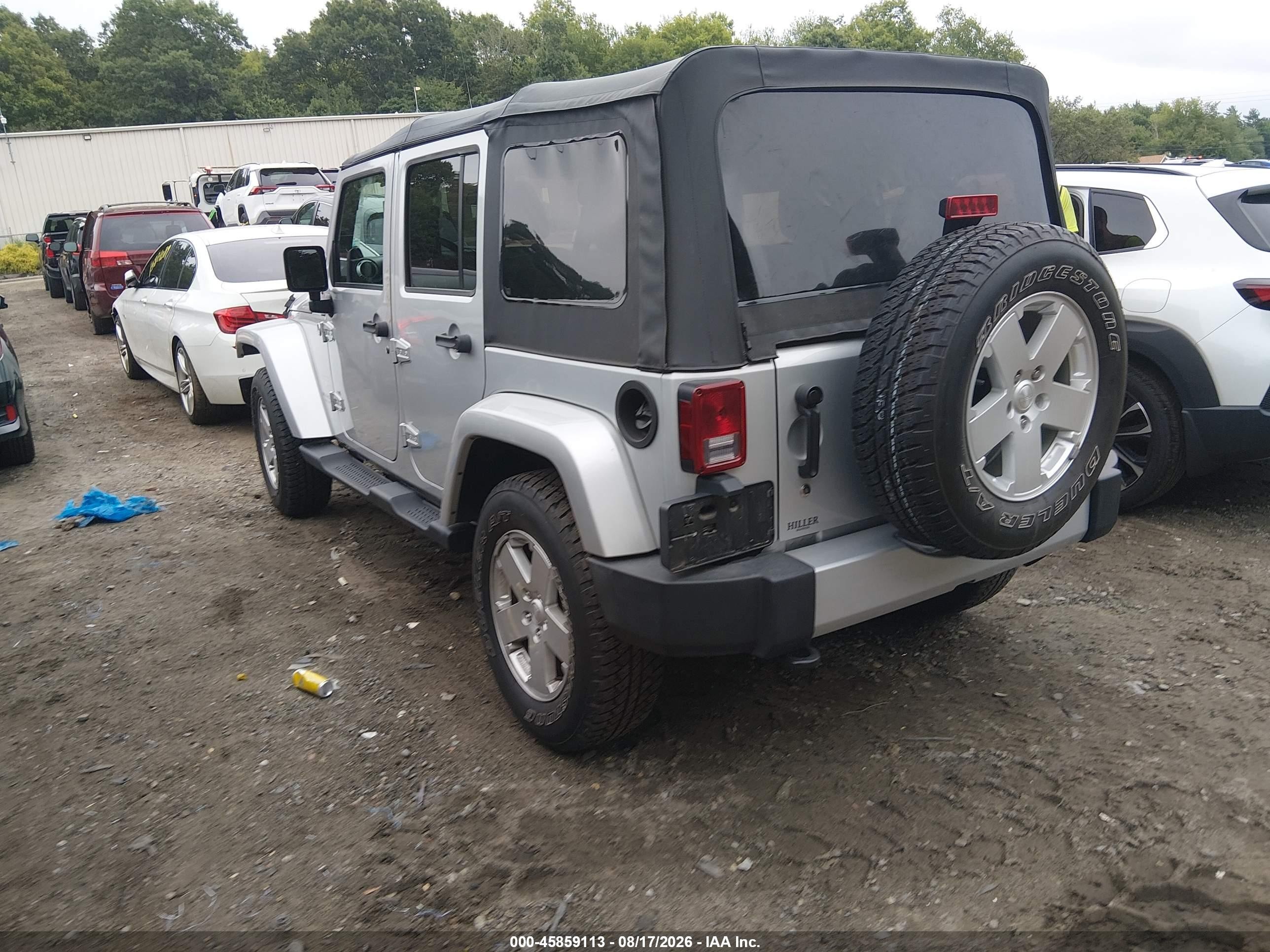 2012 Jeep Wrangler Unlimited Sahara Silver vin: 1C4BJWEG6CL253289