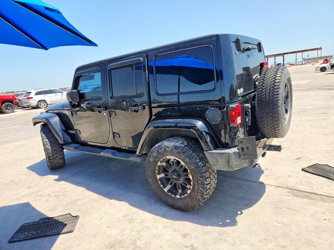 2012 Jeep Wrangler Unlimited Sahara Black vin: 1C4BJWEG6CL255043