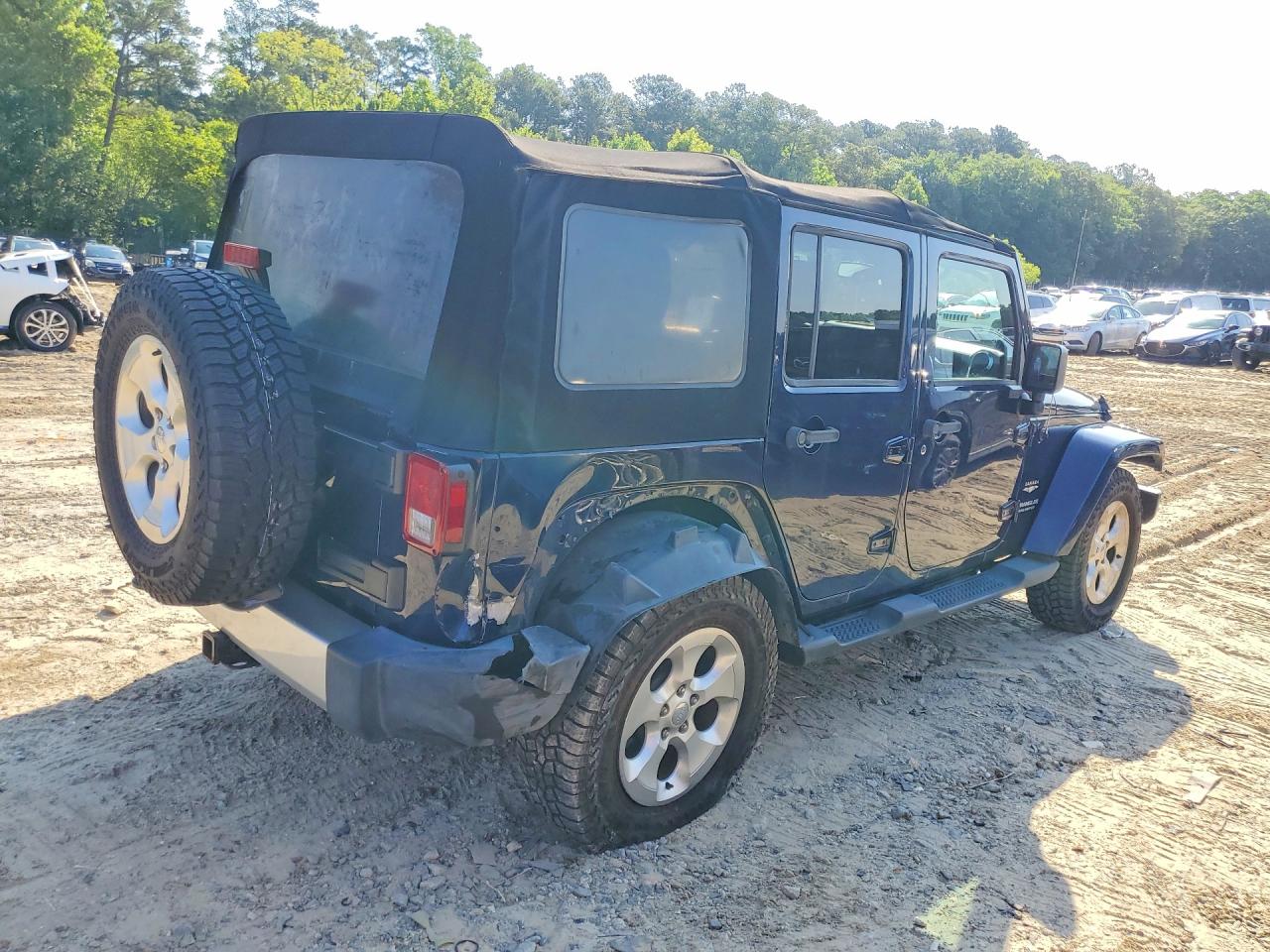 2013 Jeep Wrangler Unlimited Sahara Blue vin: 1C4BJWEG6DL534011