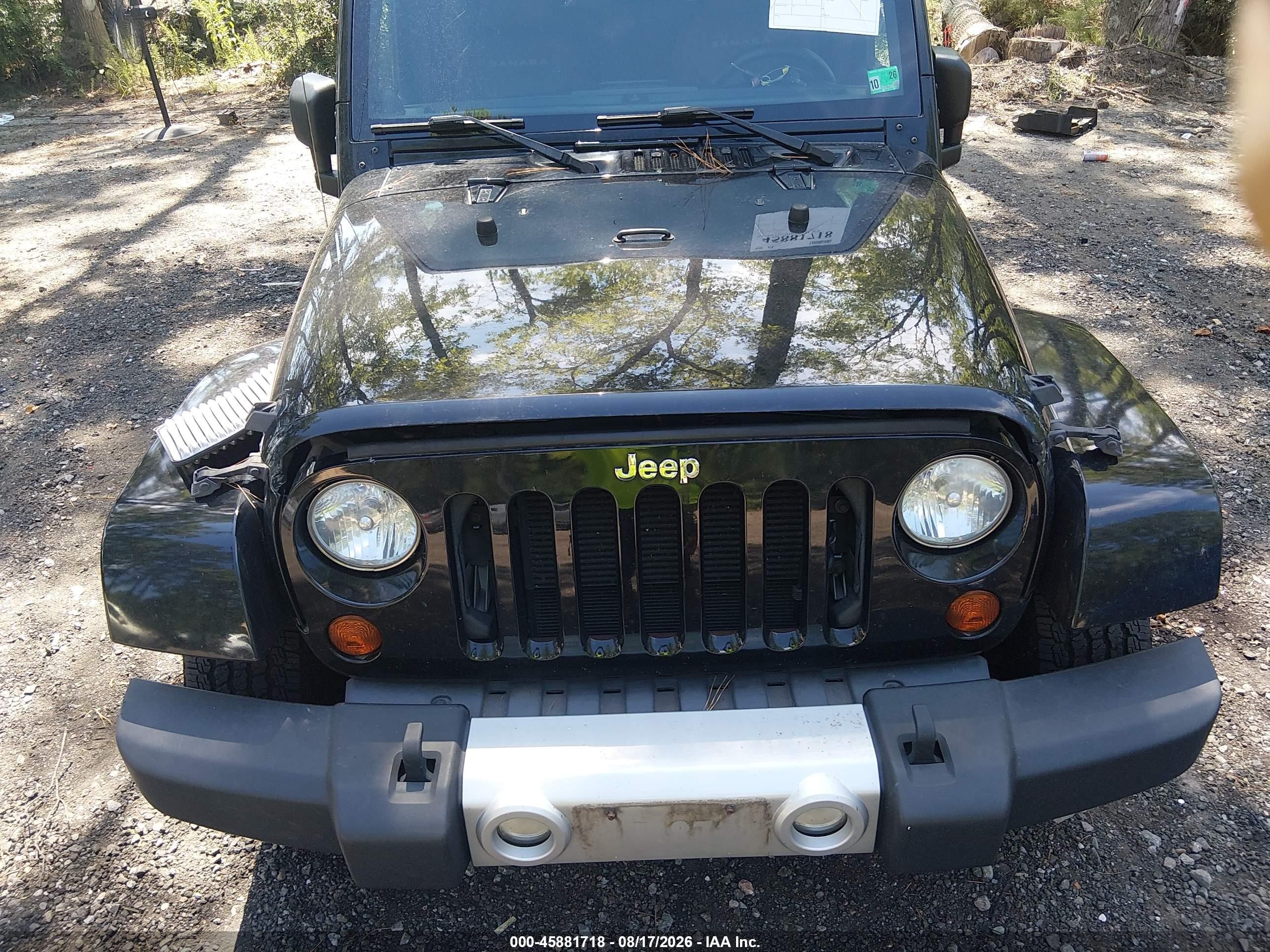 2013 Jeep Wrangler Unlimited Sahara Black vin: 1C4BJWEG6DL665682