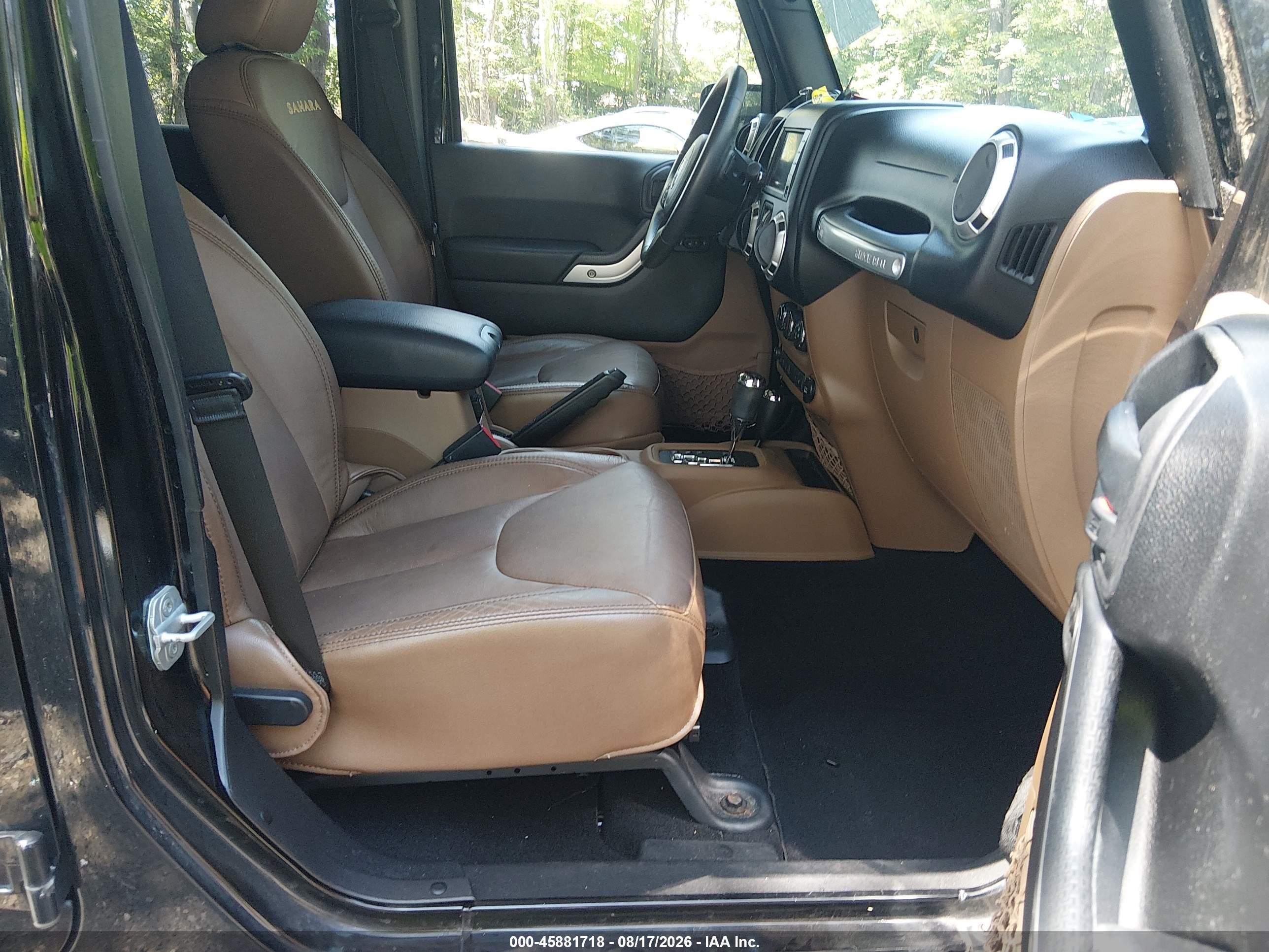 2013 Jeep Wrangler Unlimited Sahara Black vin: 1C4BJWEG6DL665682
