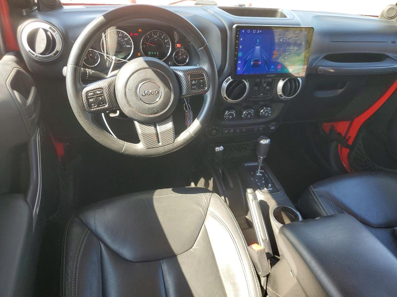 2013 Jeep Wrangler Unlimited Sahara Red vin: 1C4BJWEG6DL667058