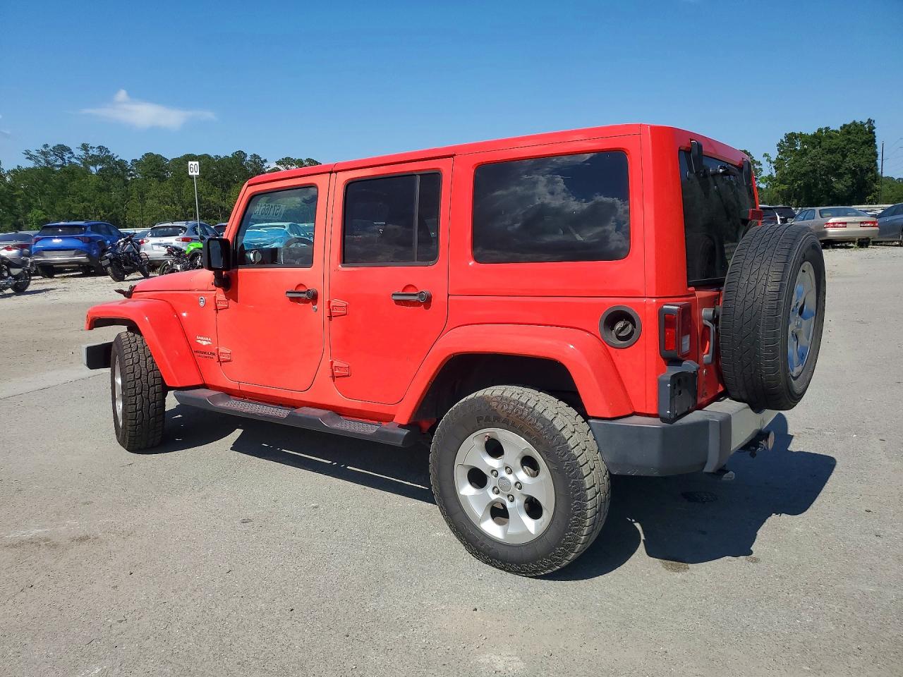 2013 Jeep Wrangler Unlimited Sahara Red vin: 1C4BJWEG6DL667058